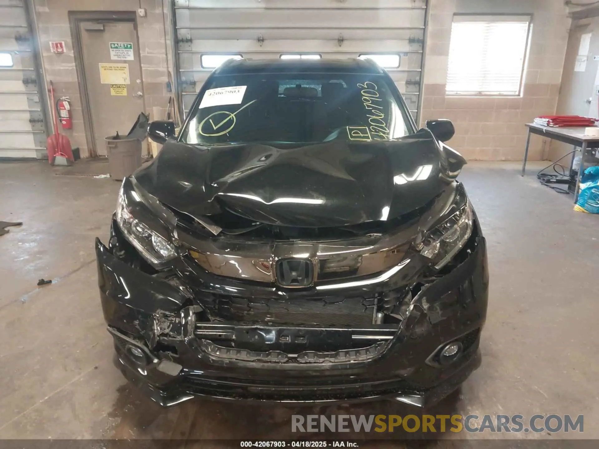 12 Photograph of a damaged car 3CZRU6H16MM743688 HONDA HR-V 2021