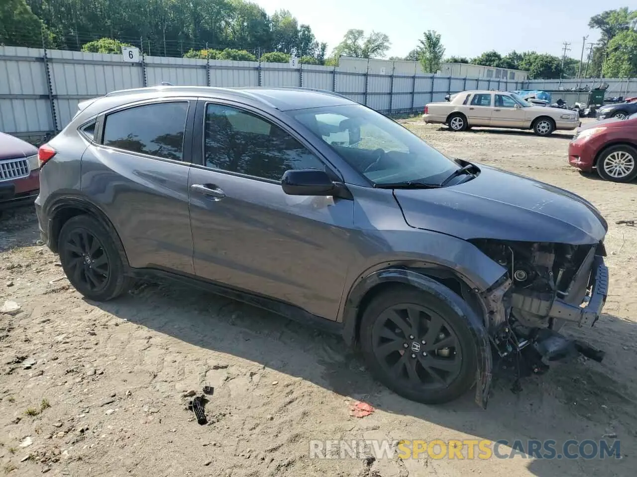 4 Photograph of a damaged car 3CZRU6H17MM743179 HONDA HR-V 2021