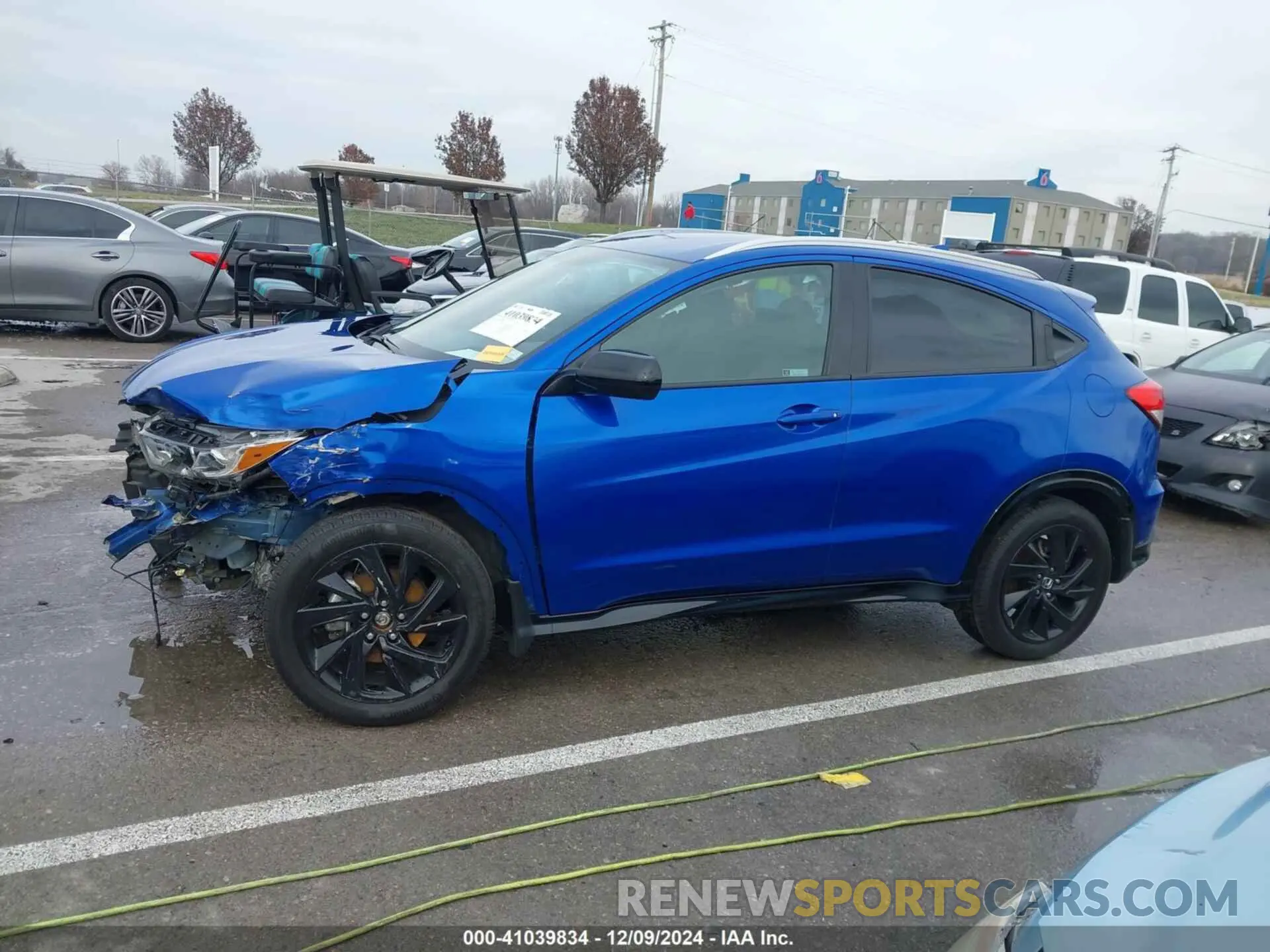 14 Photograph of a damaged car 3CZRU6H18MM750576 HONDA HR-V 2021