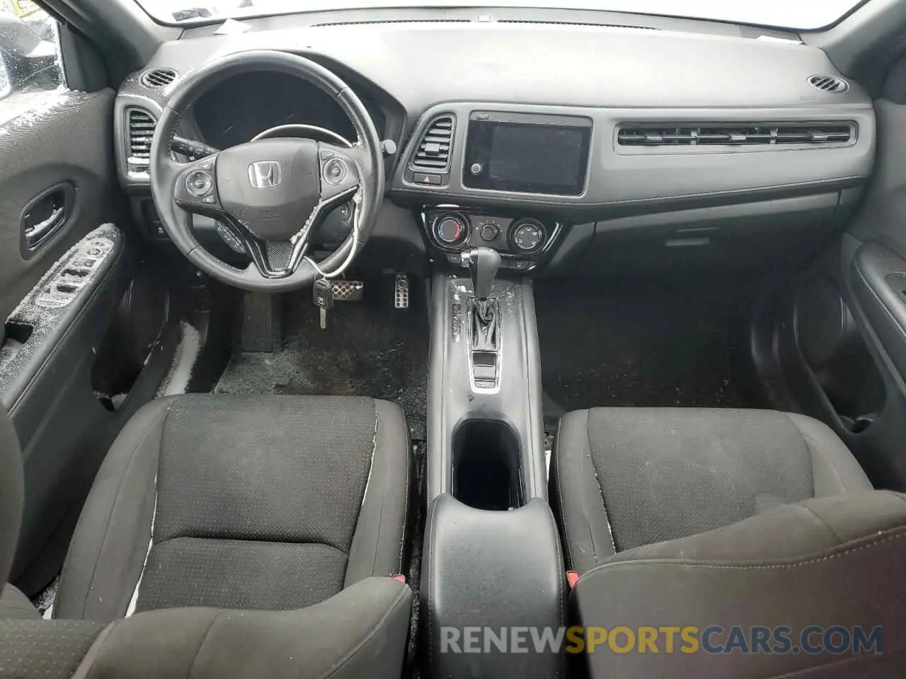 8 Photograph of a damaged car 3CZRU6H19MM711723 HONDA HR-V 2021