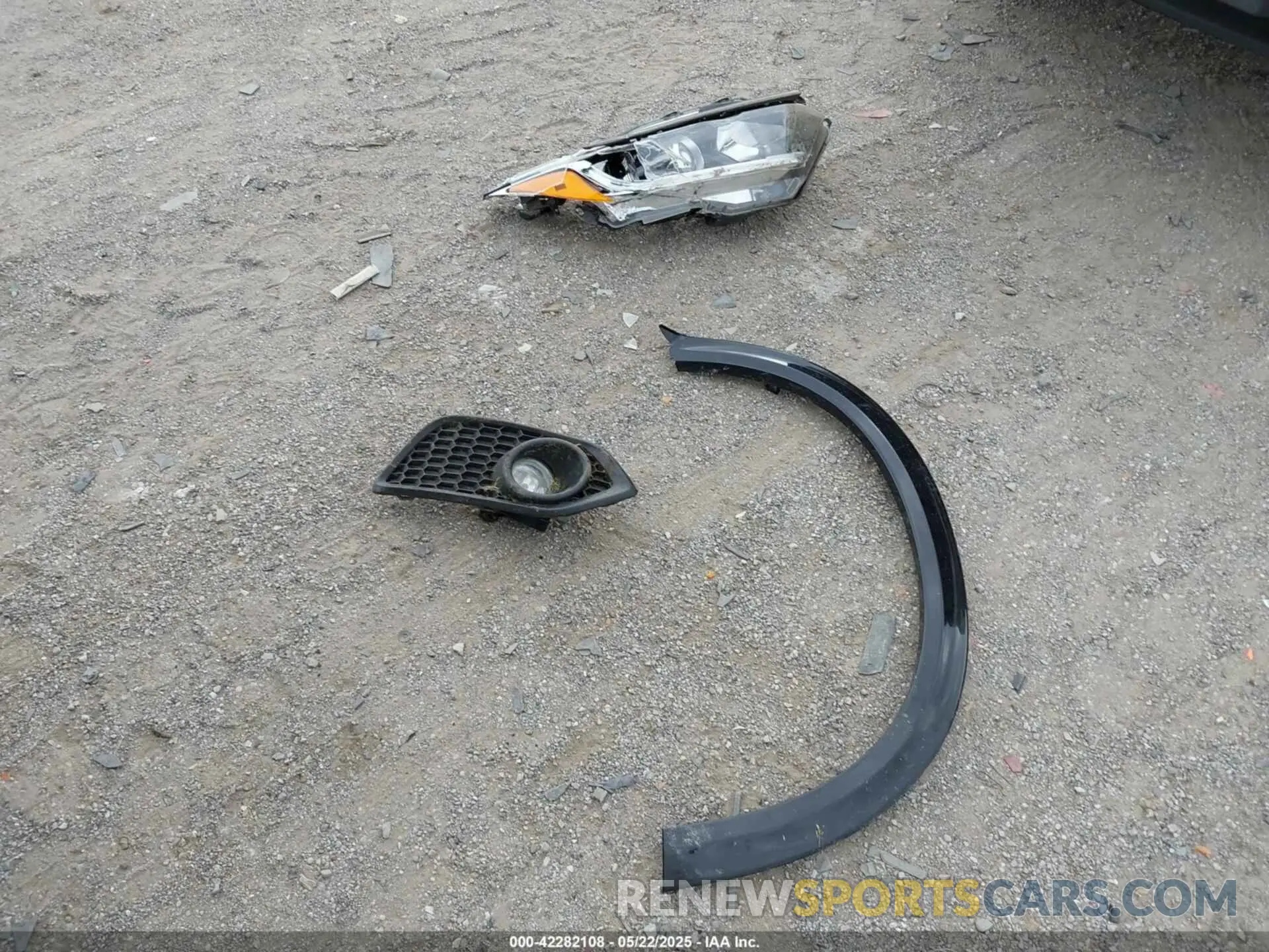 12 Photograph of a damaged car 3CZRU6H19MM730059 HONDA HR-V 2021