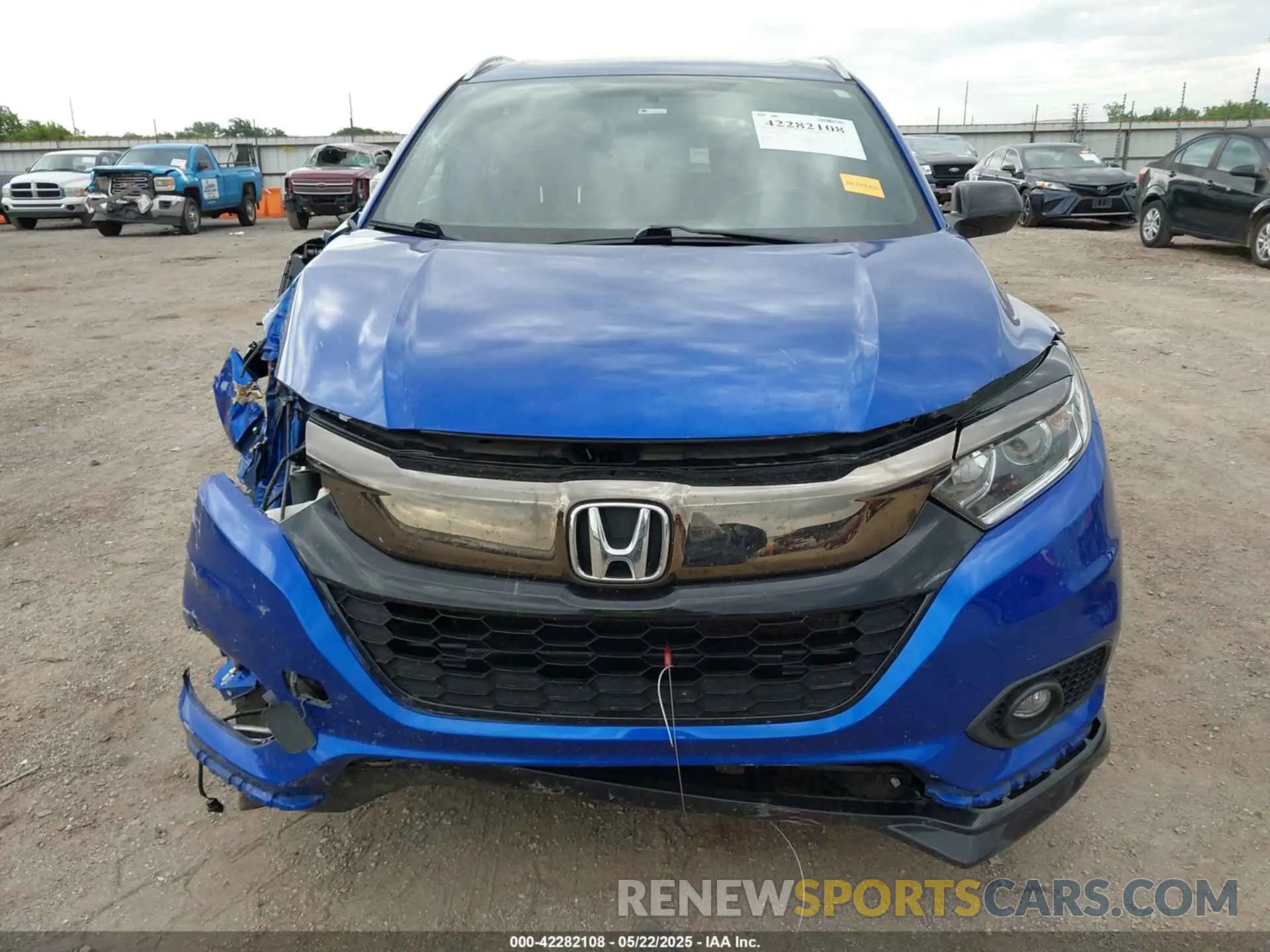 13 Photograph of a damaged car 3CZRU6H19MM730059 HONDA HR-V 2021