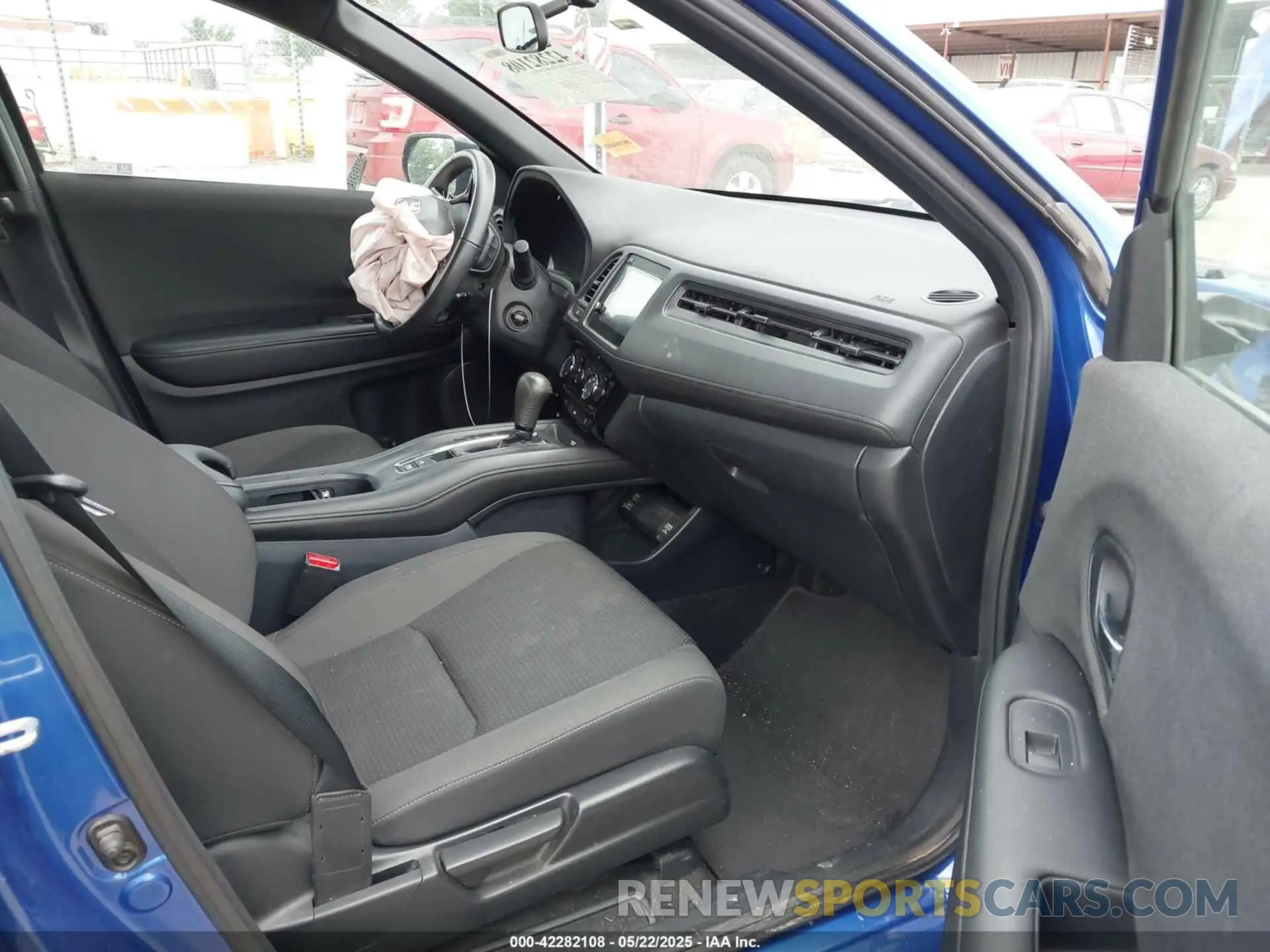 5 Photograph of a damaged car 3CZRU6H19MM730059 HONDA HR-V 2021