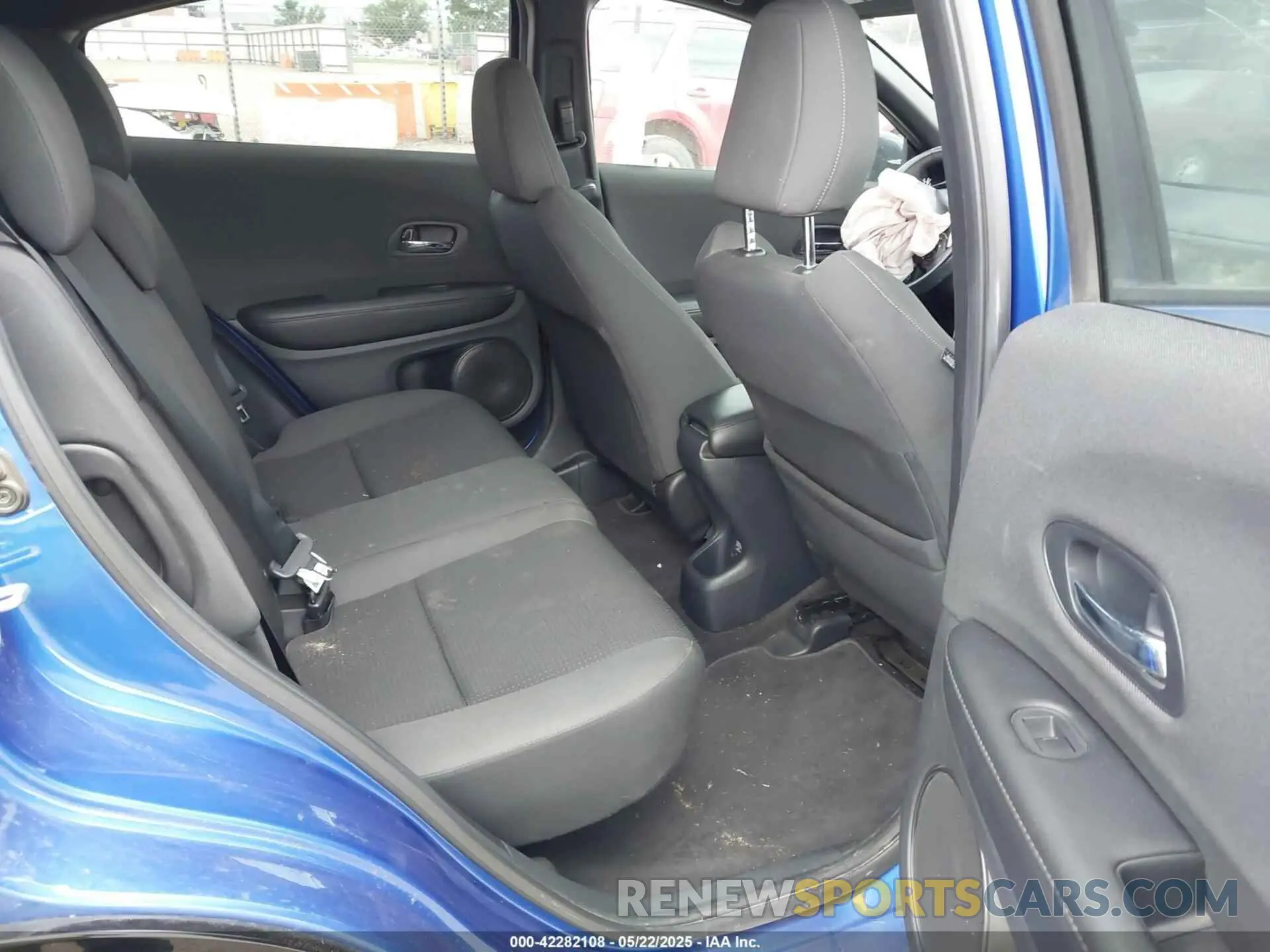 8 Photograph of a damaged car 3CZRU6H19MM730059 HONDA HR-V 2021