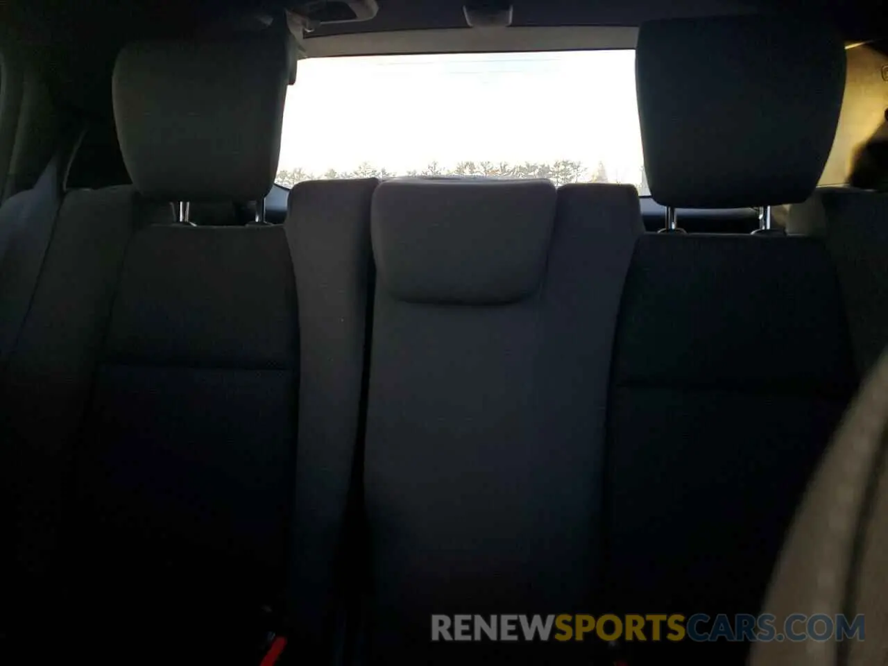 10 Photograph of a damaged car 3CZRU6H19MM740414 HONDA HR-V 2021