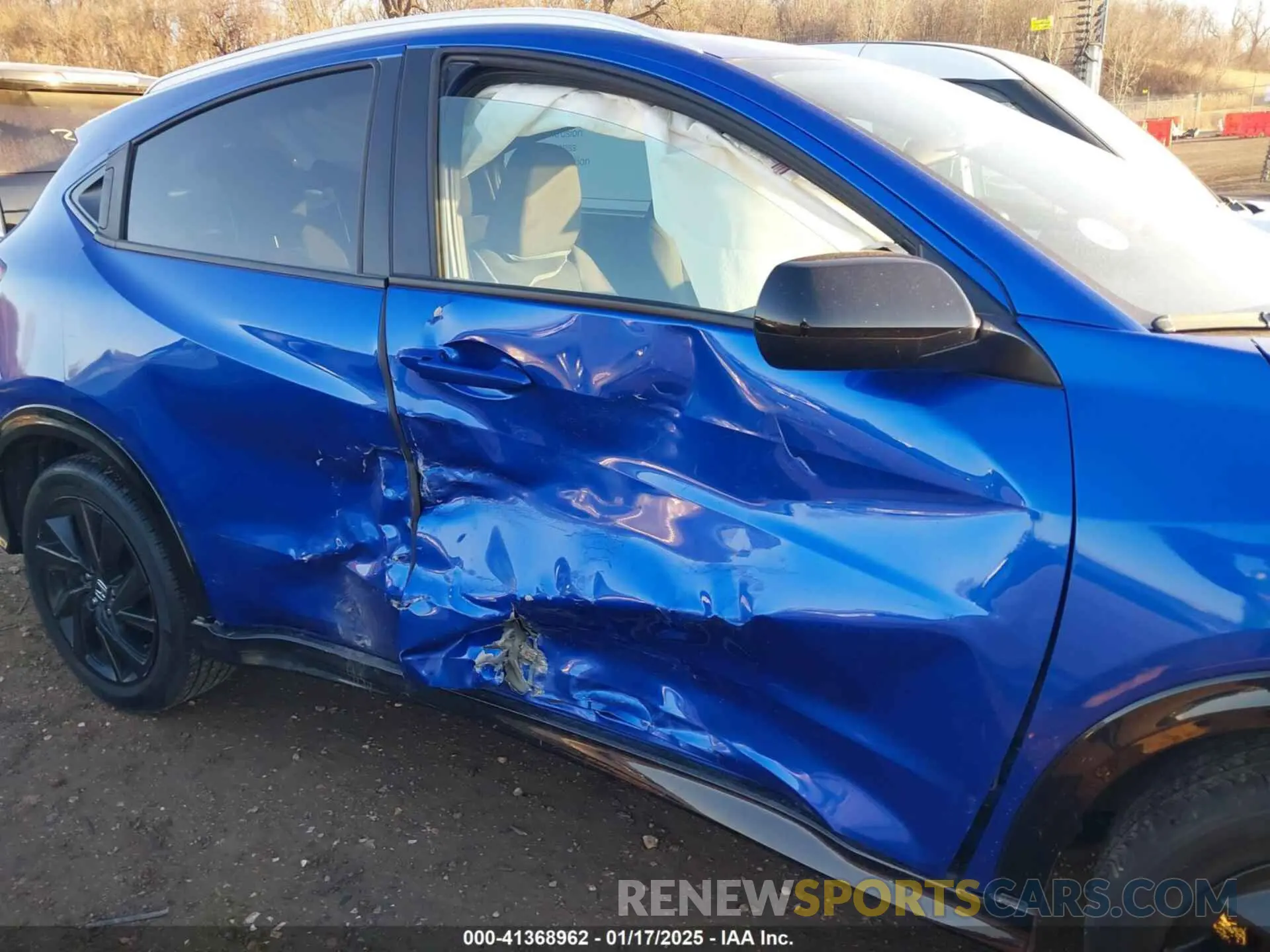 6 Photograph of a damaged car 3CZRU6H1XMM755679 HONDA HR-V 2021