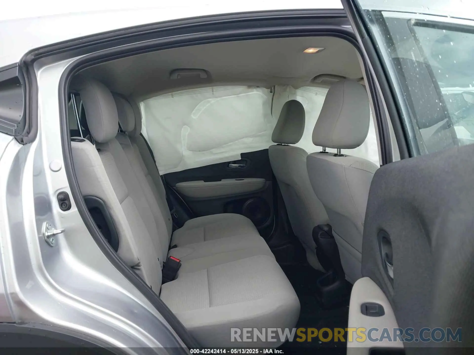 8 Photograph of a damaged car 3CZRU6H30MM707576 HONDA HR-V 2021
