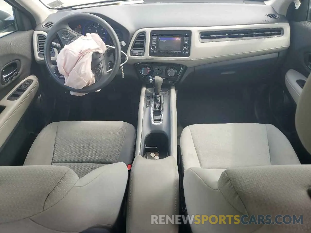 8 Photograph of a damaged car 3CZRU6H30MM718531 HONDA HR-V 2021