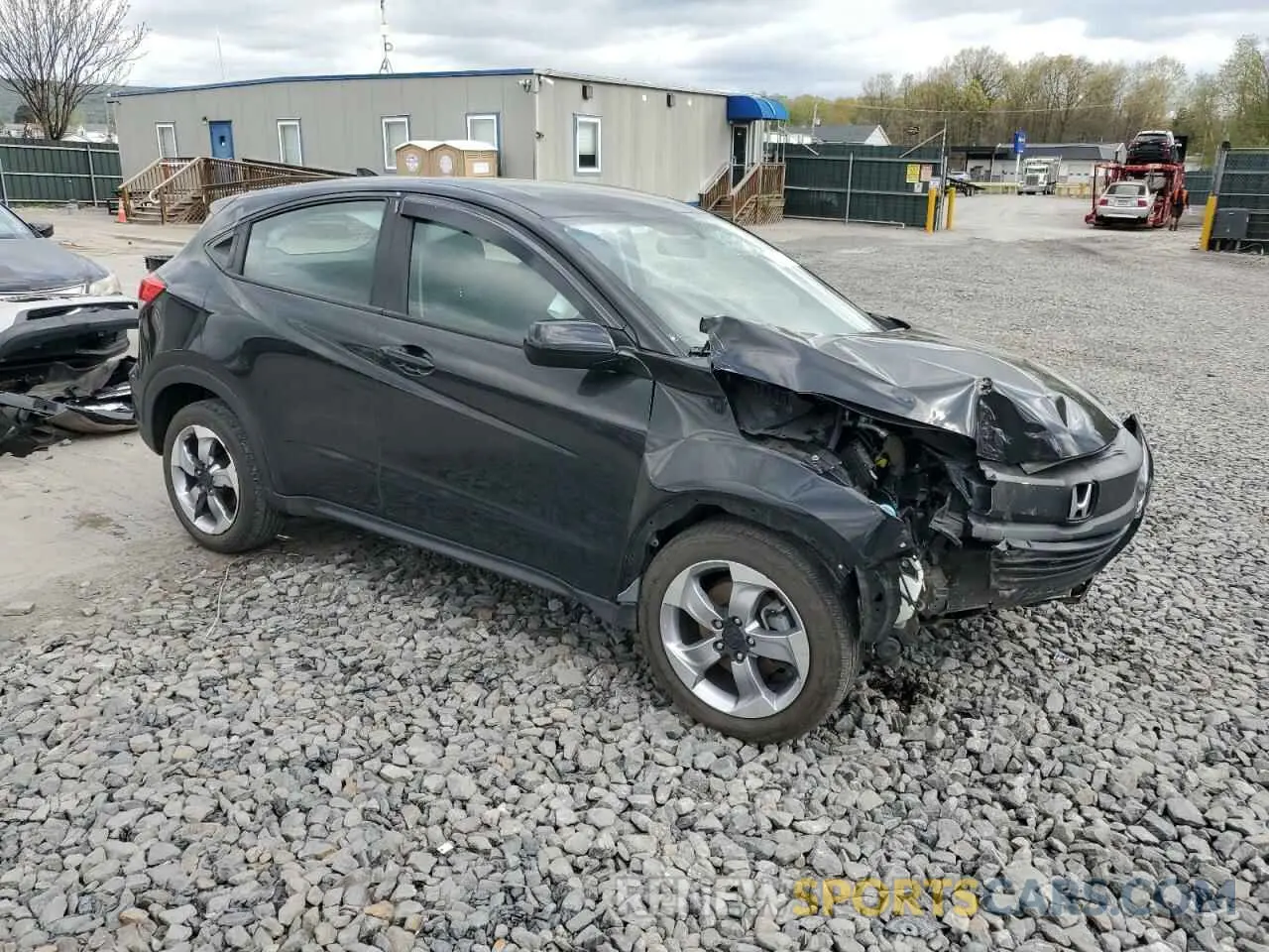 4 Photograph of a damaged car 3CZRU6H30MM721252 HONDA HR-V 2021