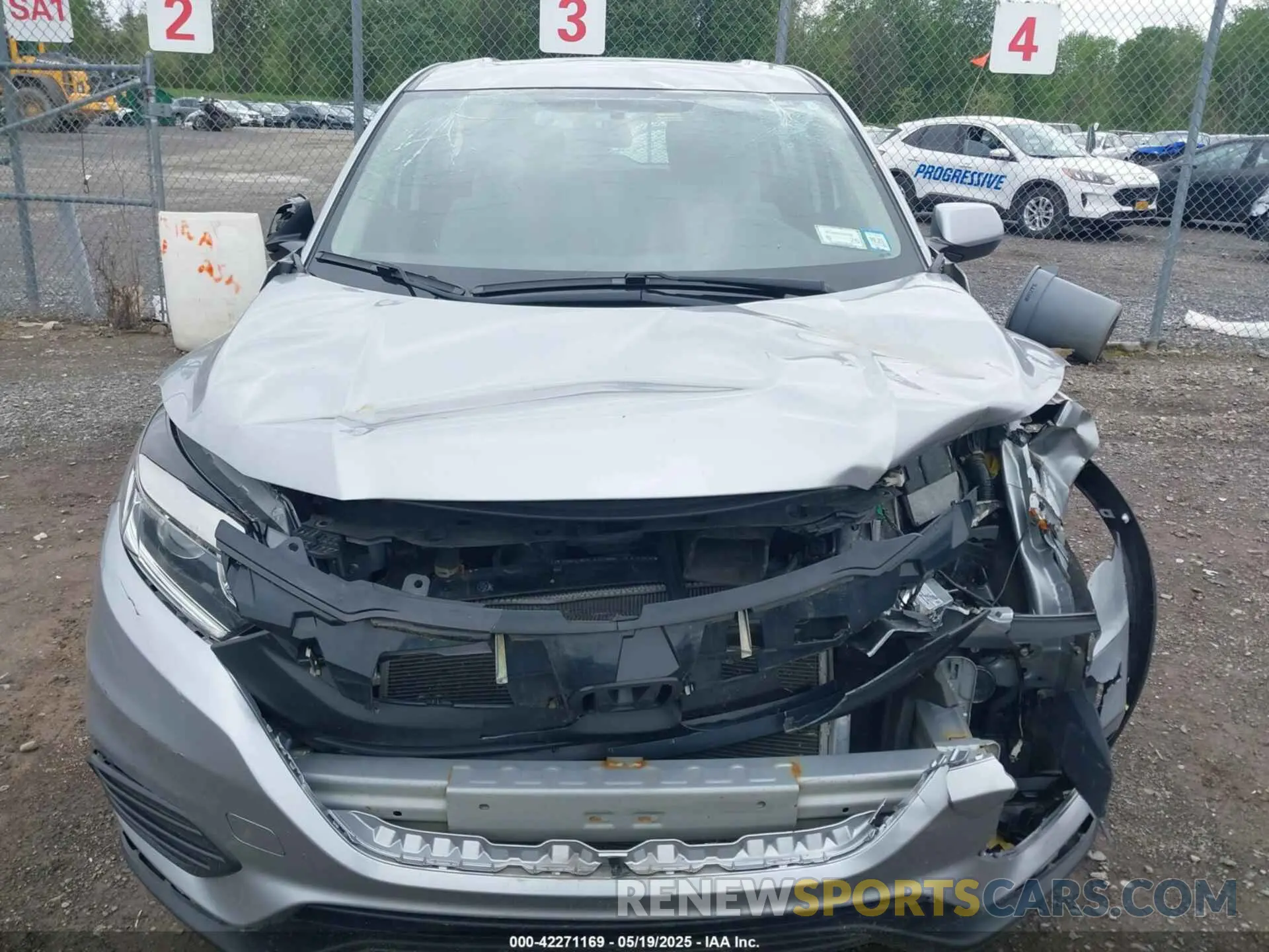 13 Photograph of a damaged car 3CZRU6H31MM703150 HONDA HR-V 2021