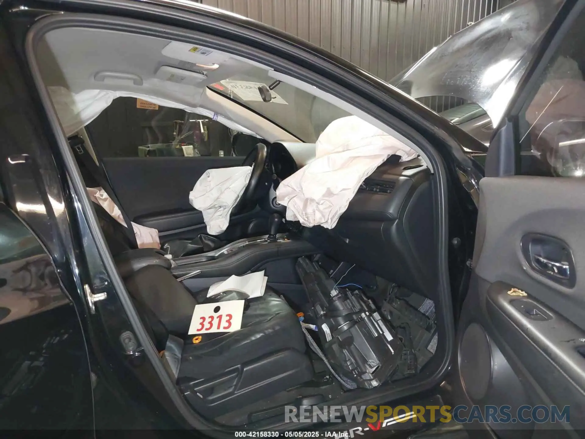 5 Photograph of a damaged car 3CZRU6H31MM703777 HONDA HR-V 2021