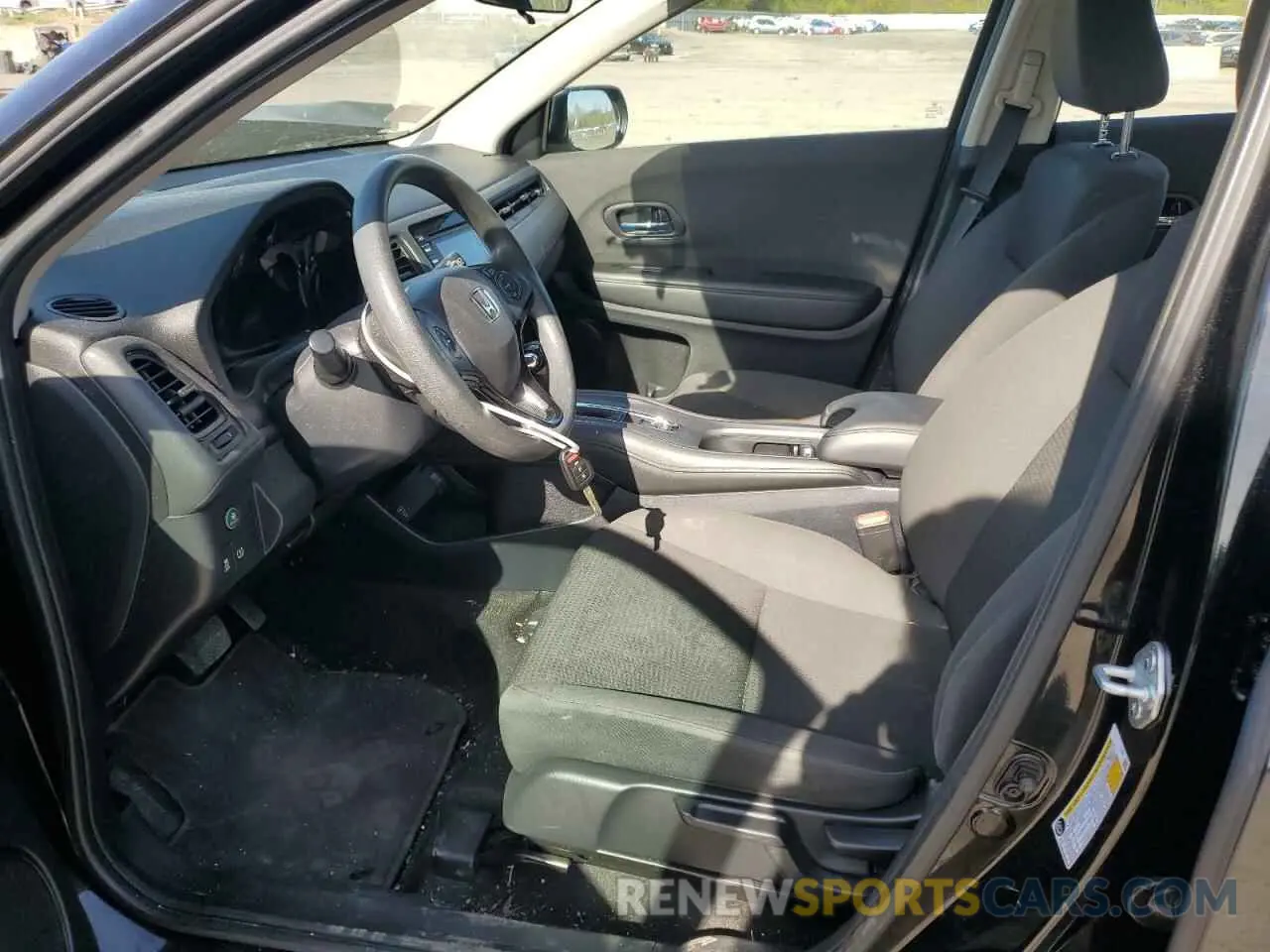 7 Photograph of a damaged car 3CZRU6H31MM742370 HONDA HR-V 2021