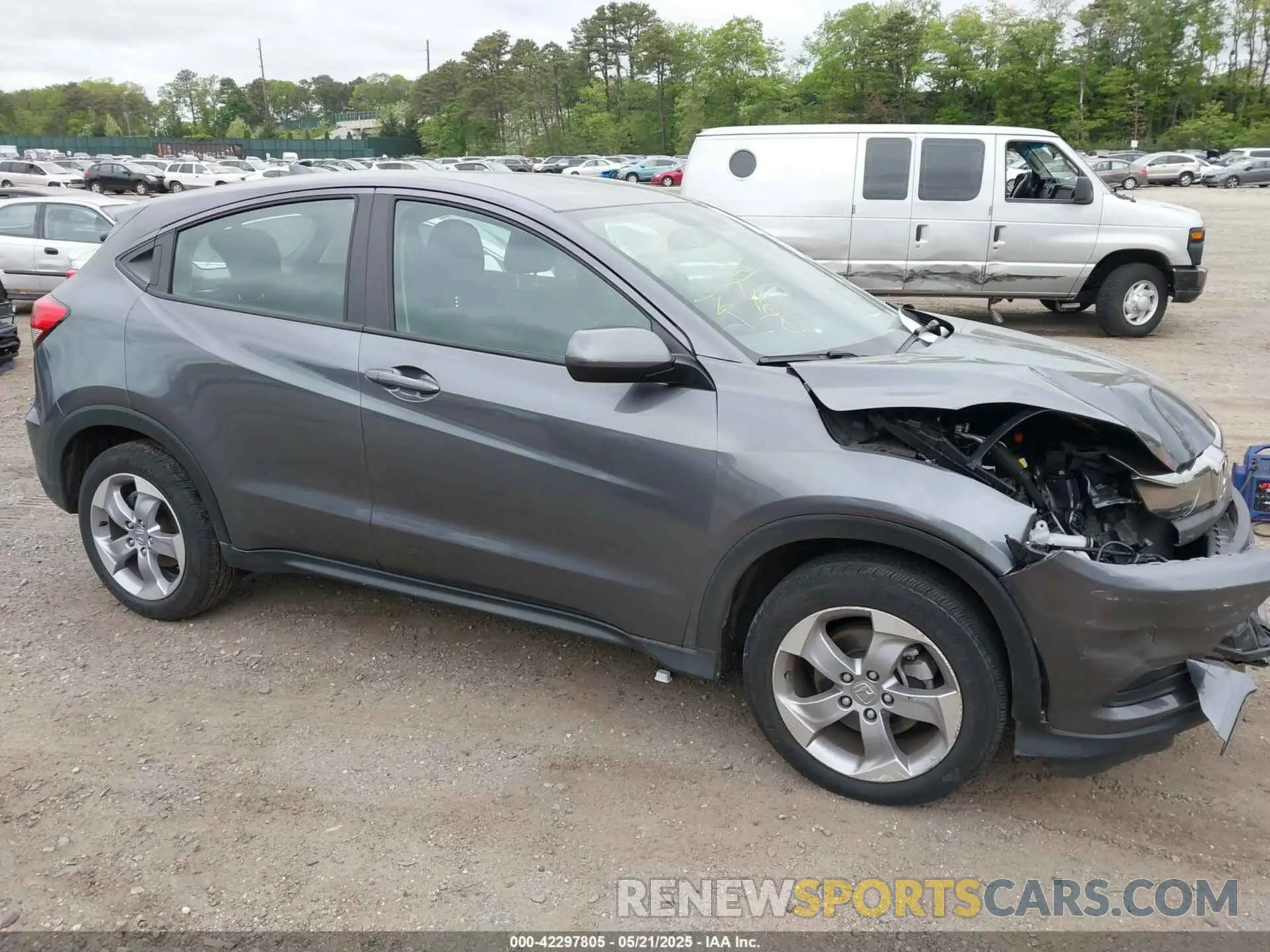 13 Photograph of a damaged car 3CZRU6H31MM744300 HONDA HR-V 2021