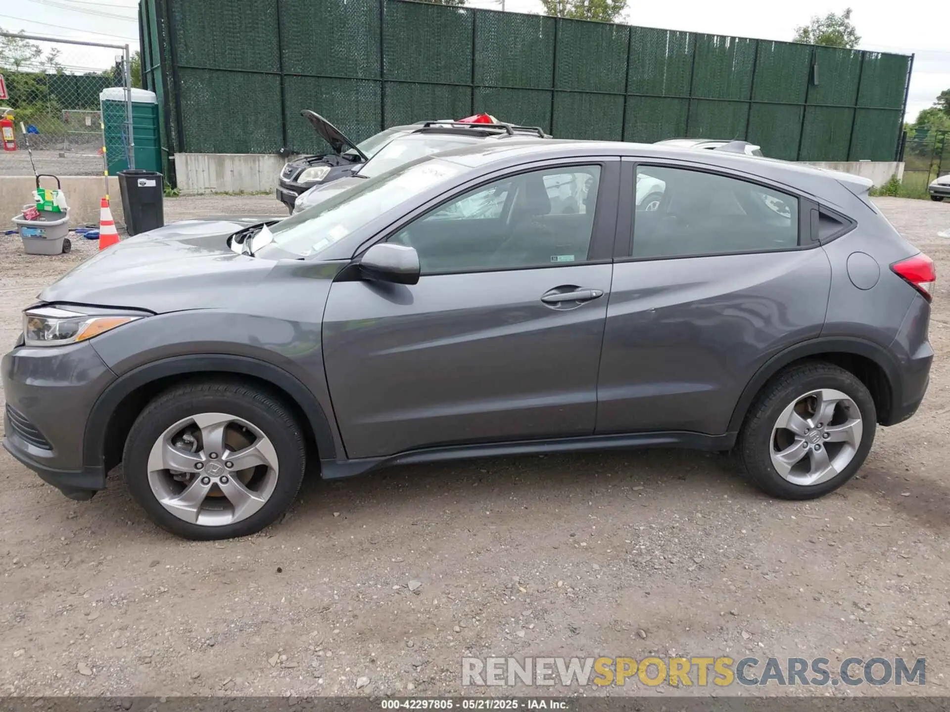 14 Photograph of a damaged car 3CZRU6H31MM744300 HONDA HR-V 2021