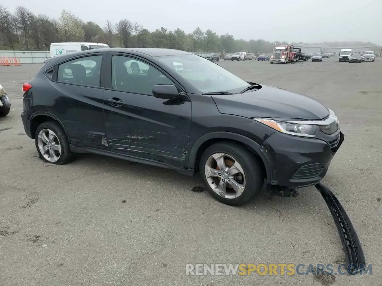4 Photograph of a damaged car 3CZRU6H31MM752669 HONDA HR-V 2021