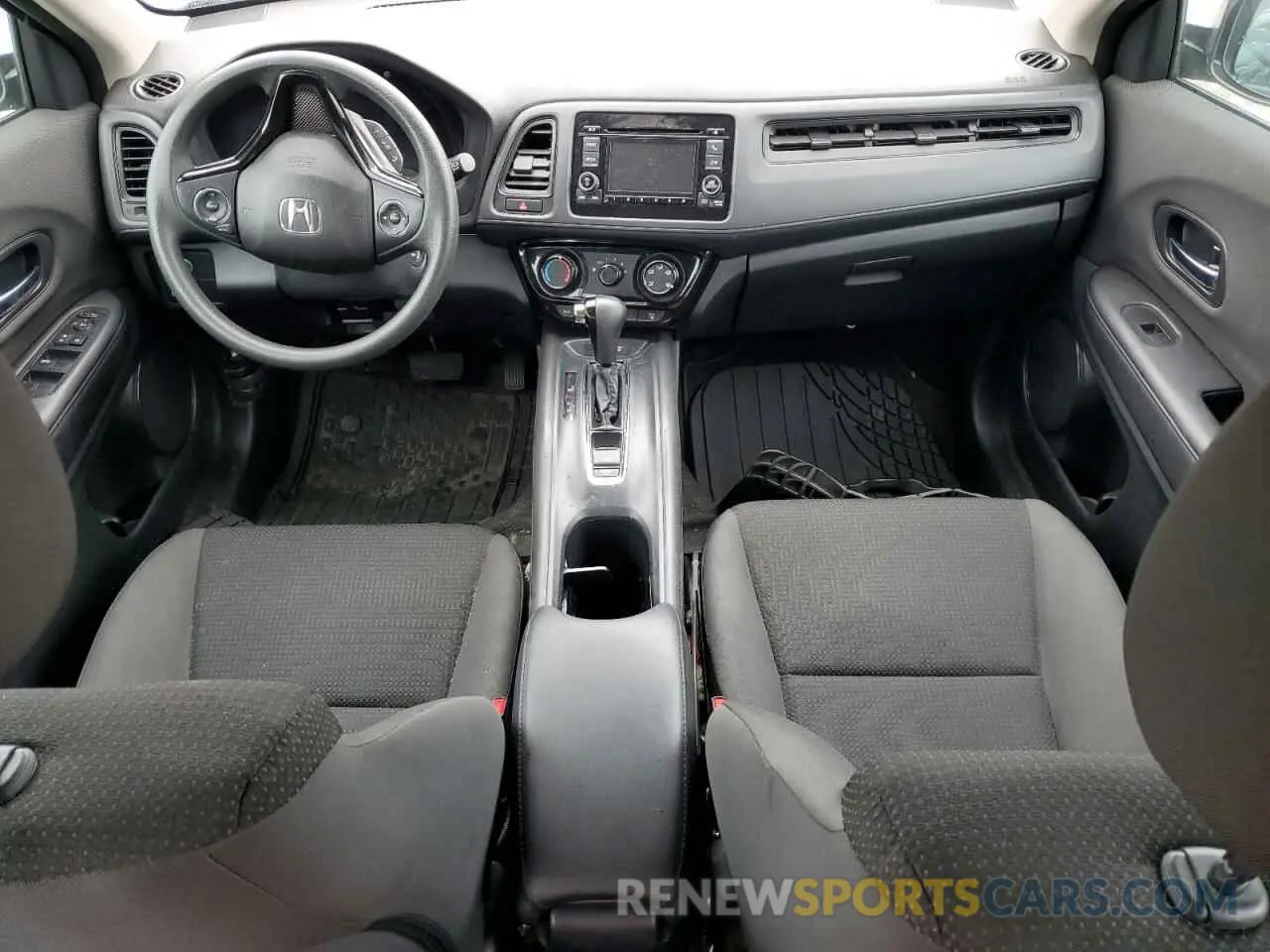 8 Photograph of a damaged car 3CZRU6H31MM752669 HONDA HR-V 2021