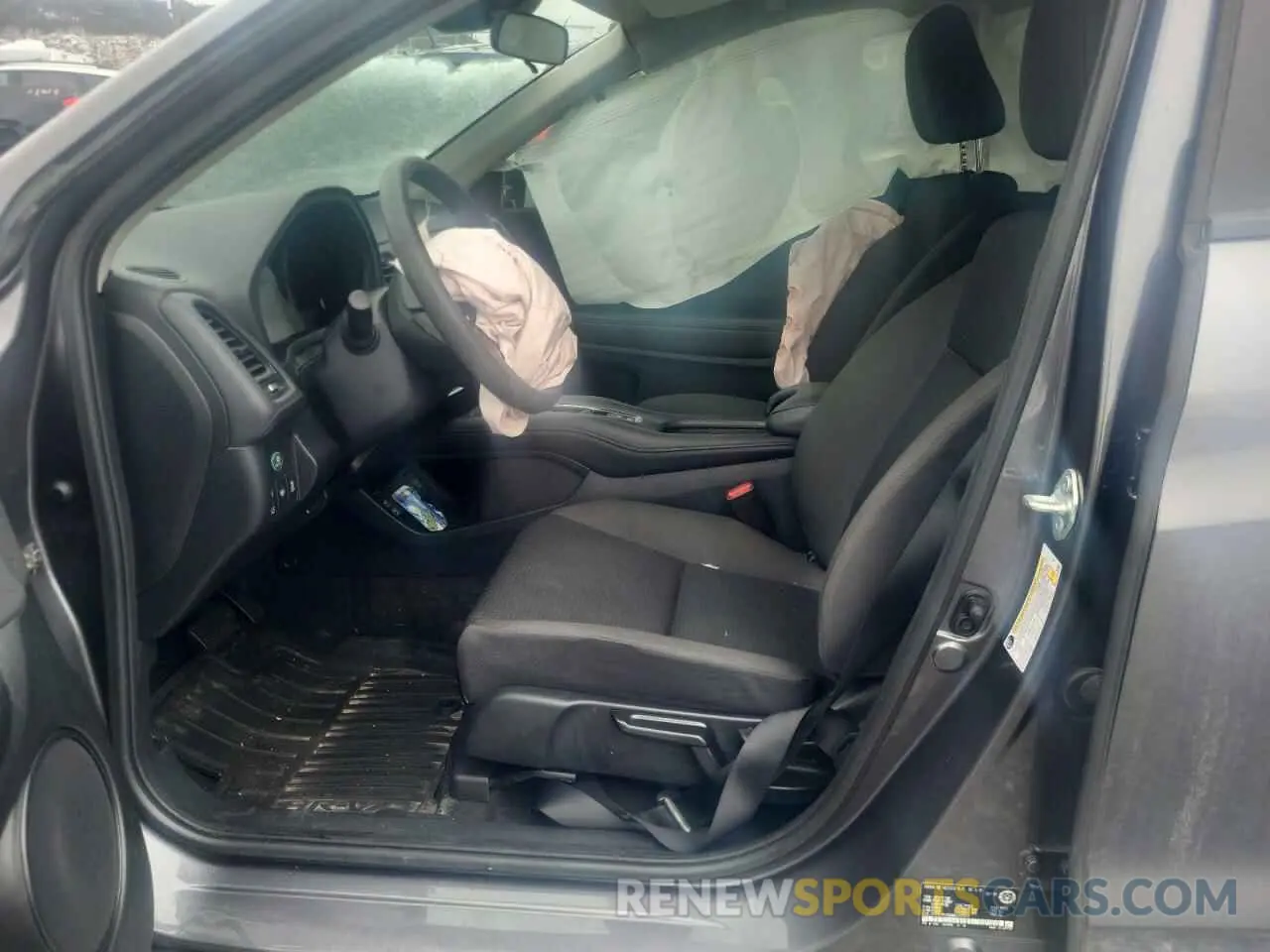 7 Photograph of a damaged car 3CZRU6H32MM105522 HONDA HR-V 2021