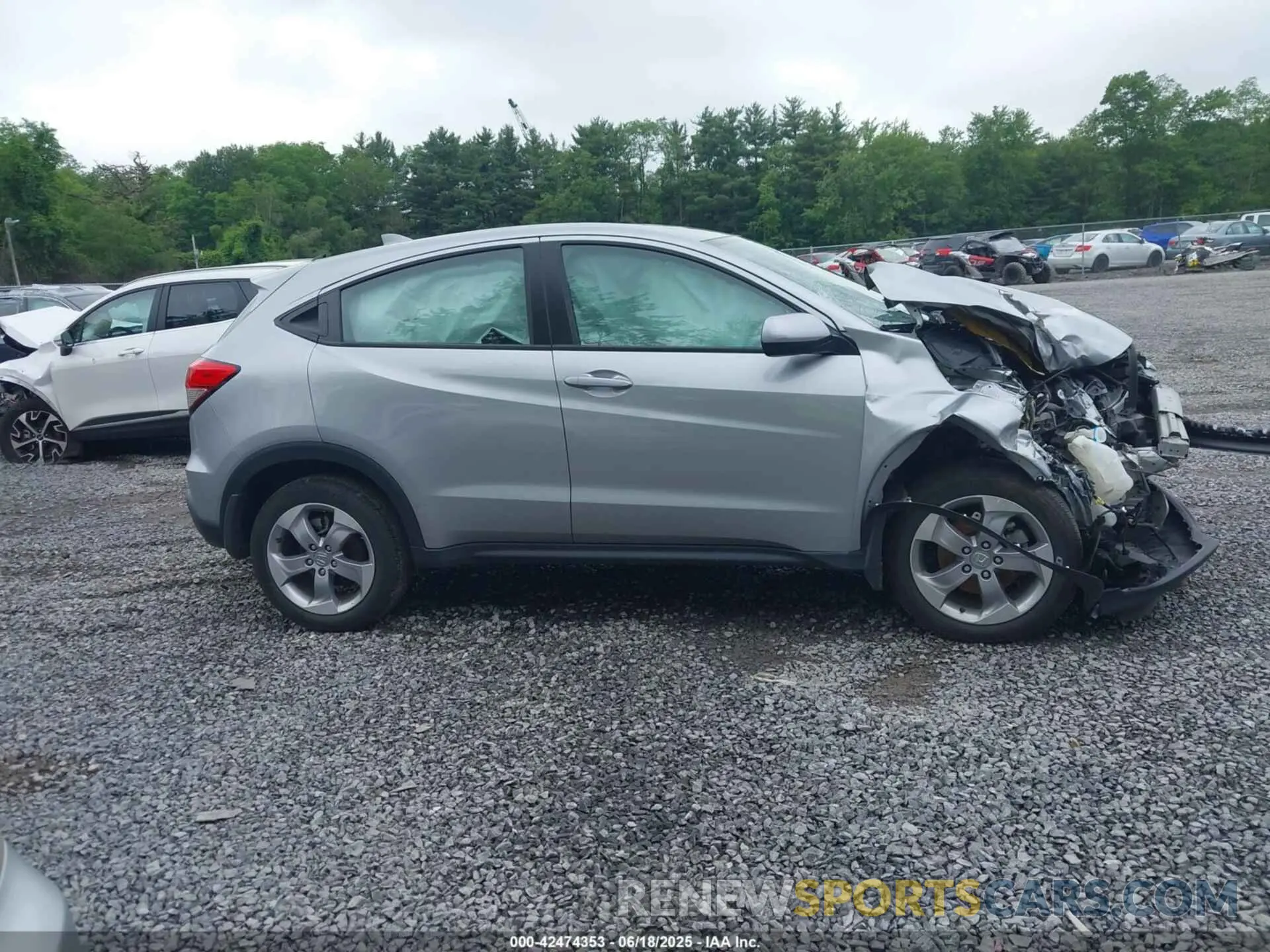 13 Photograph of a damaged car 3CZRU6H32MM716117 HONDA HR-V 2021