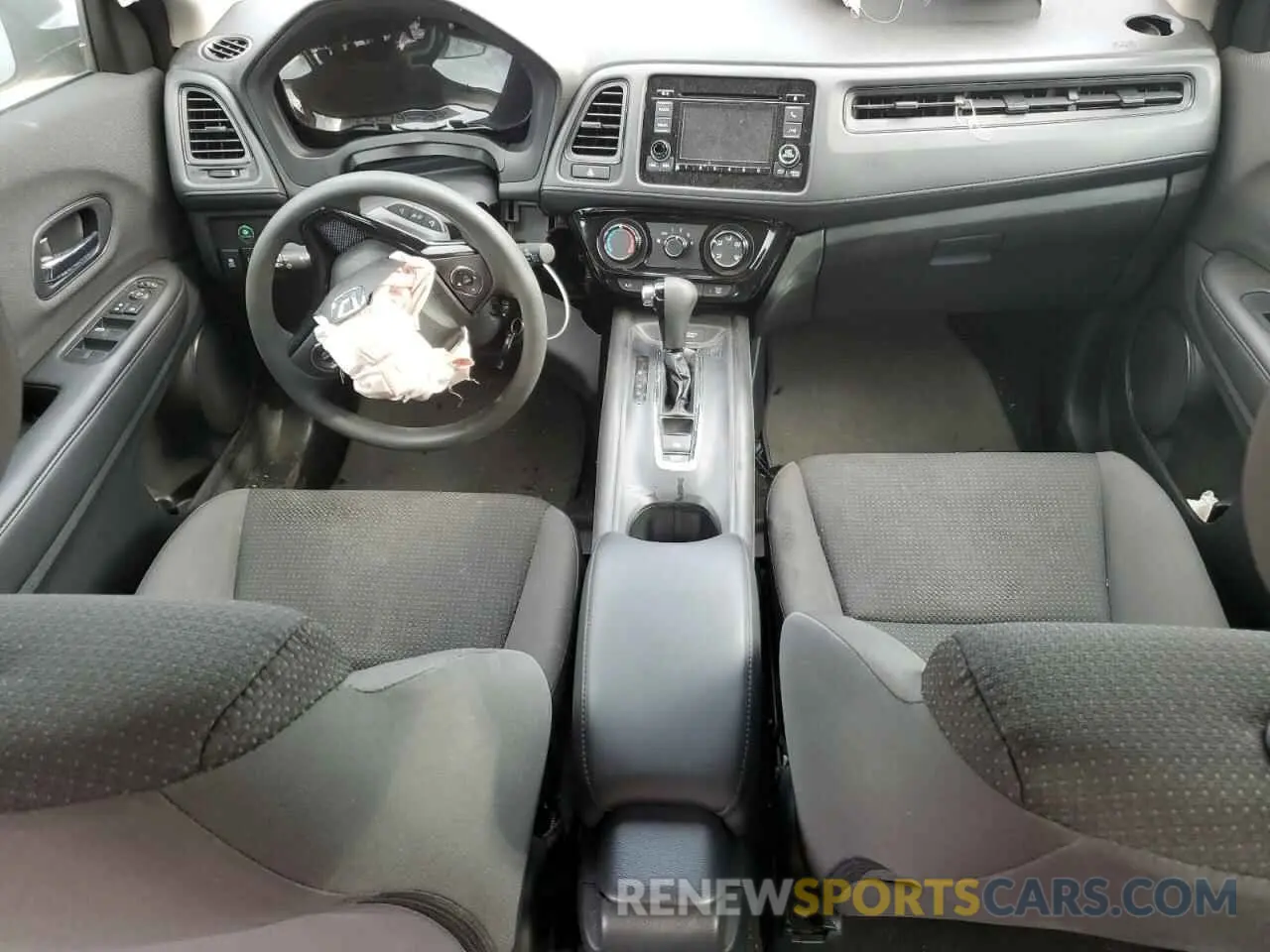 8 Photograph of a damaged car 3CZRU6H32MM738747 HONDA HR-V 2021