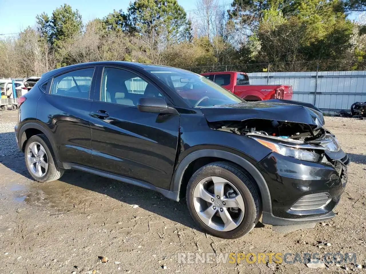 4 Photograph of a damaged car 3CZRU6H32MM754513 HONDA HR-V 2021