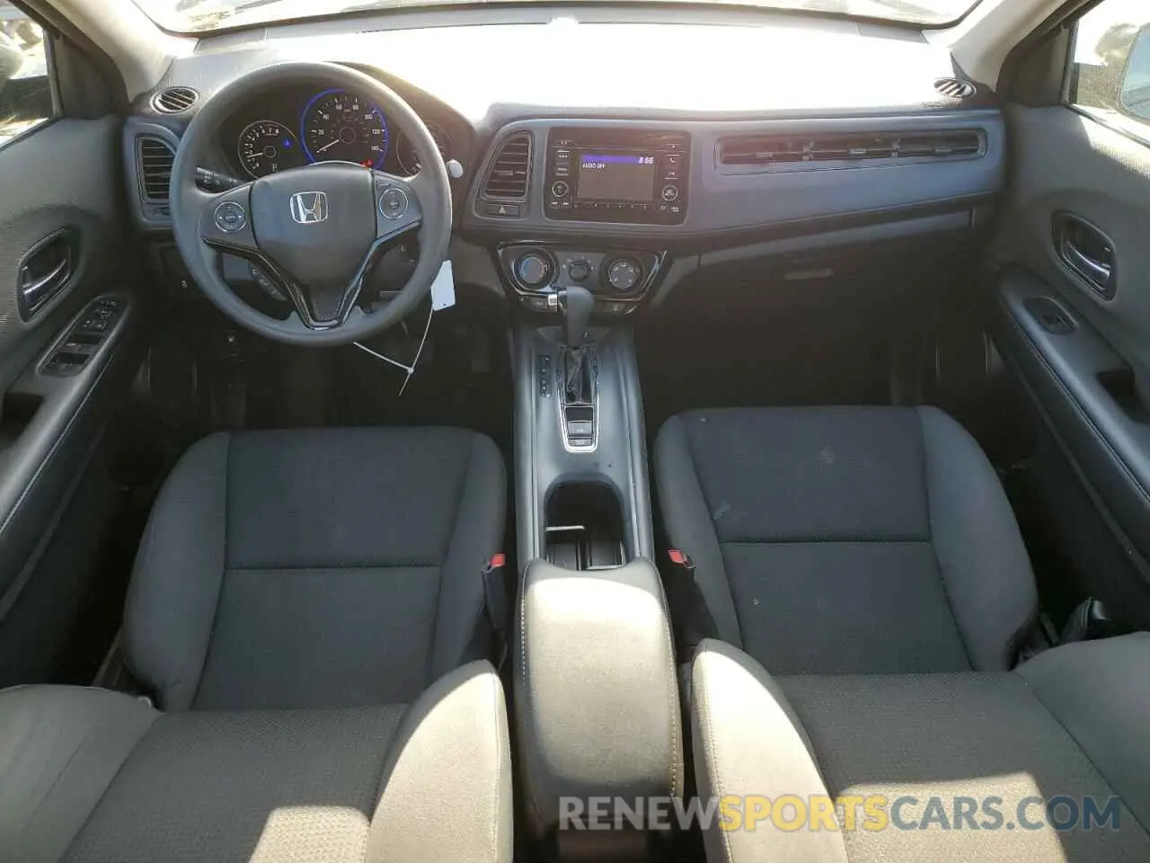 8 Photograph of a damaged car 3CZRU6H32MM754513 HONDA HR-V 2021