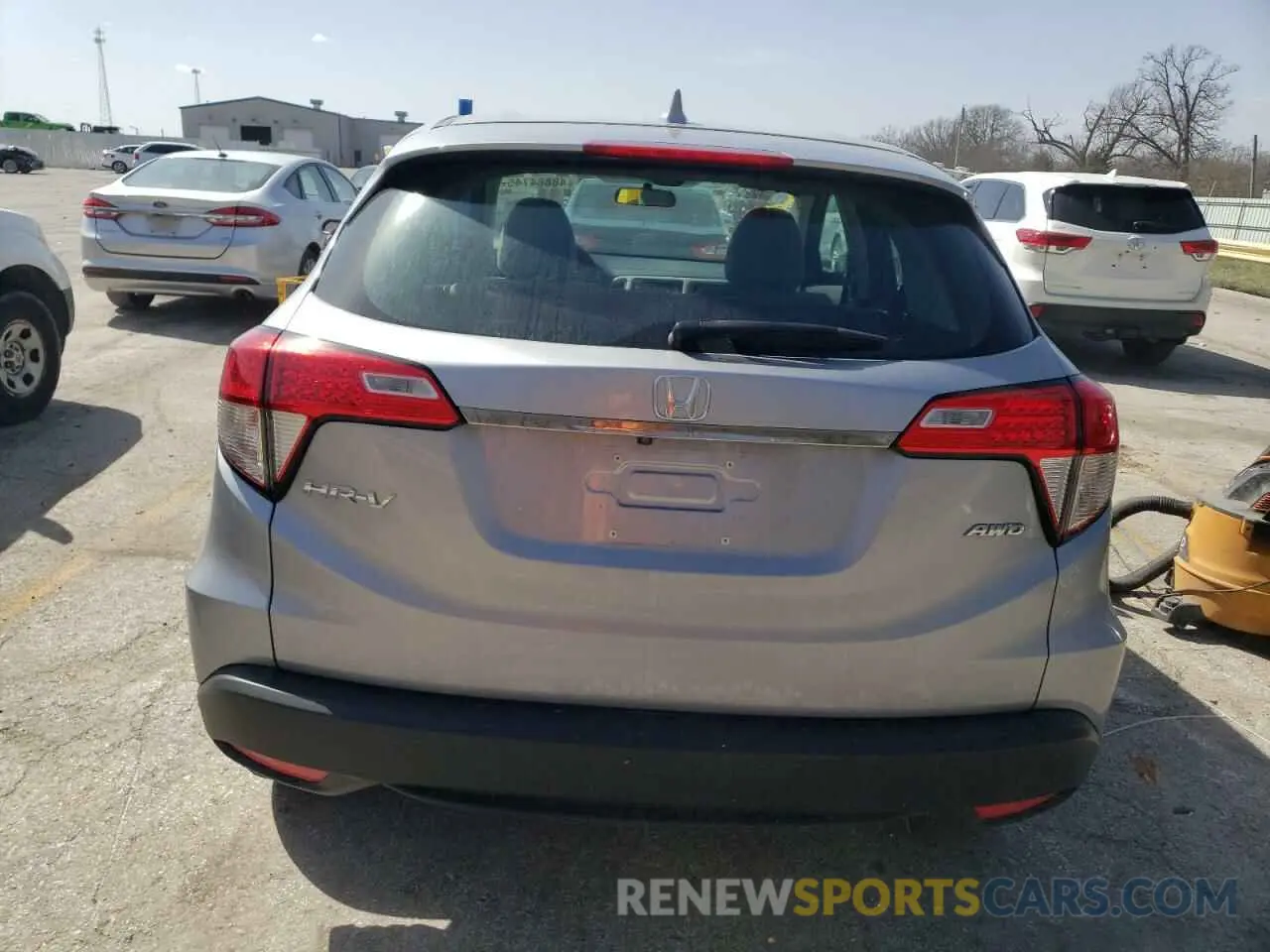 6 Photograph of a damaged car 3CZRU6H33MM726929 HONDA HR-V 2021