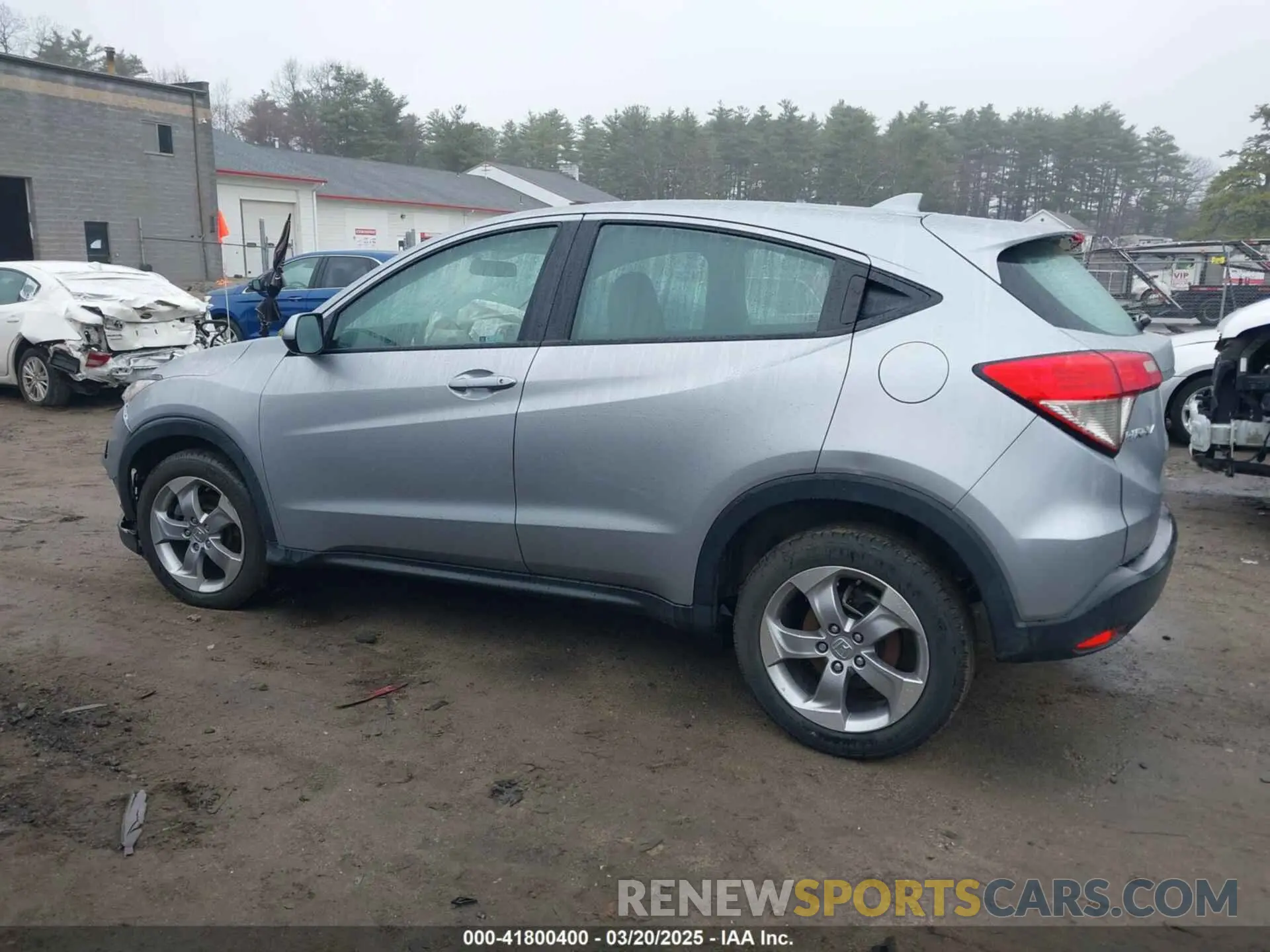 14 Photograph of a damaged car 3CZRU6H33MM753158 HONDA HR-V 2021