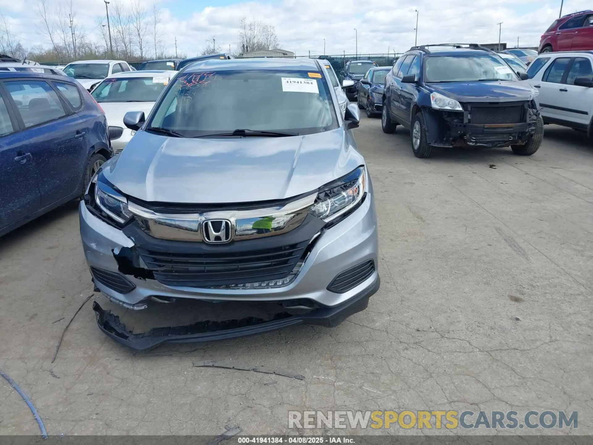 12 Photograph of a damaged car 3CZRU6H34MM738782 HONDA HR-V 2021
