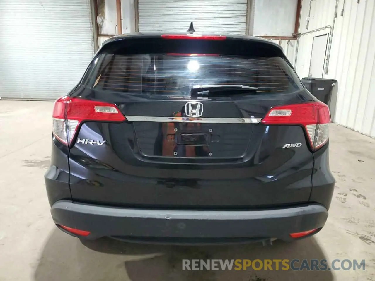 6 Photograph of a damaged car 3CZRU6H35MM712496 HONDA HR-V 2021