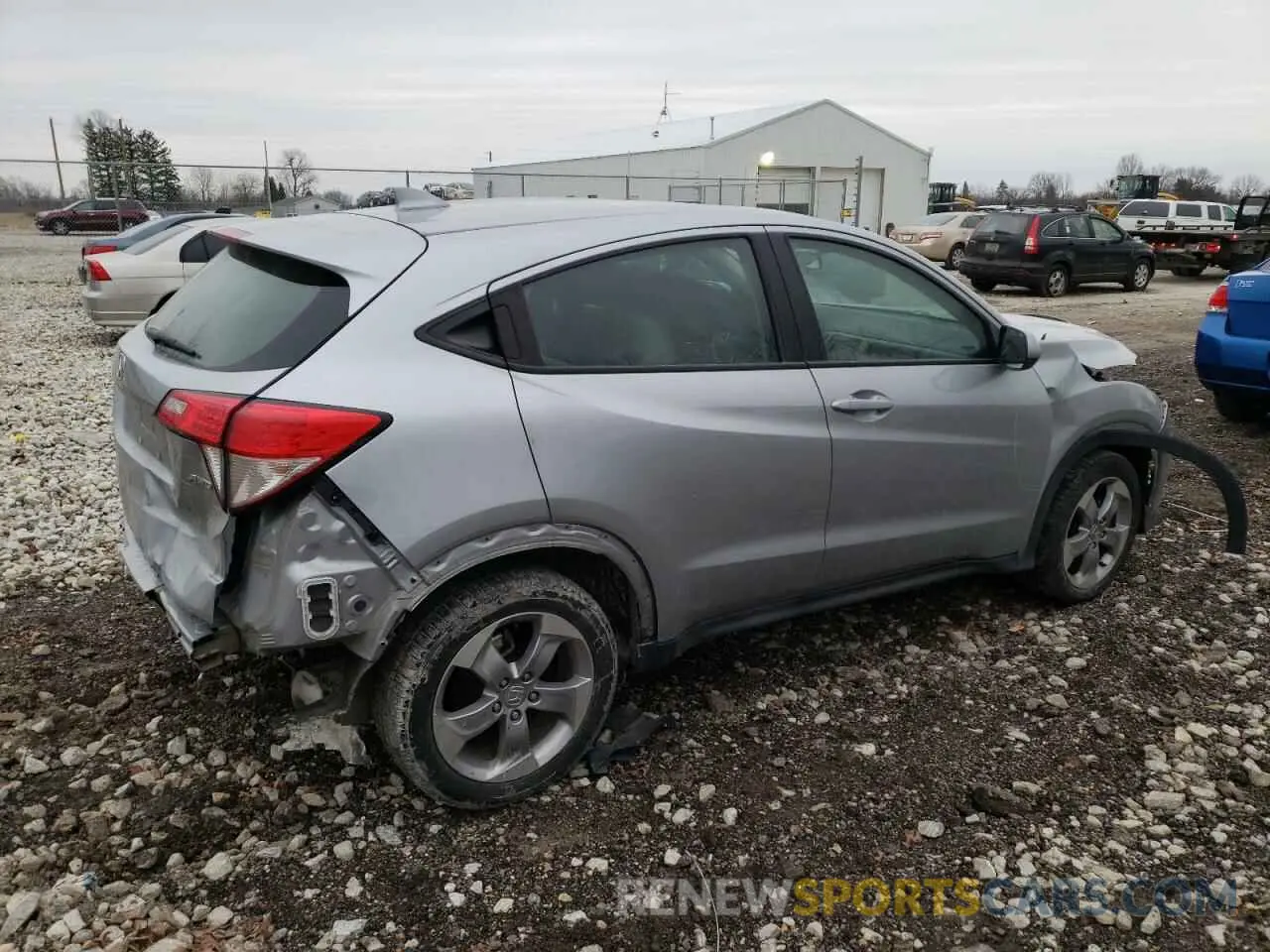 3 Photograph of a damaged car 3CZRU6H35MM719335 HONDA HR-V 2021