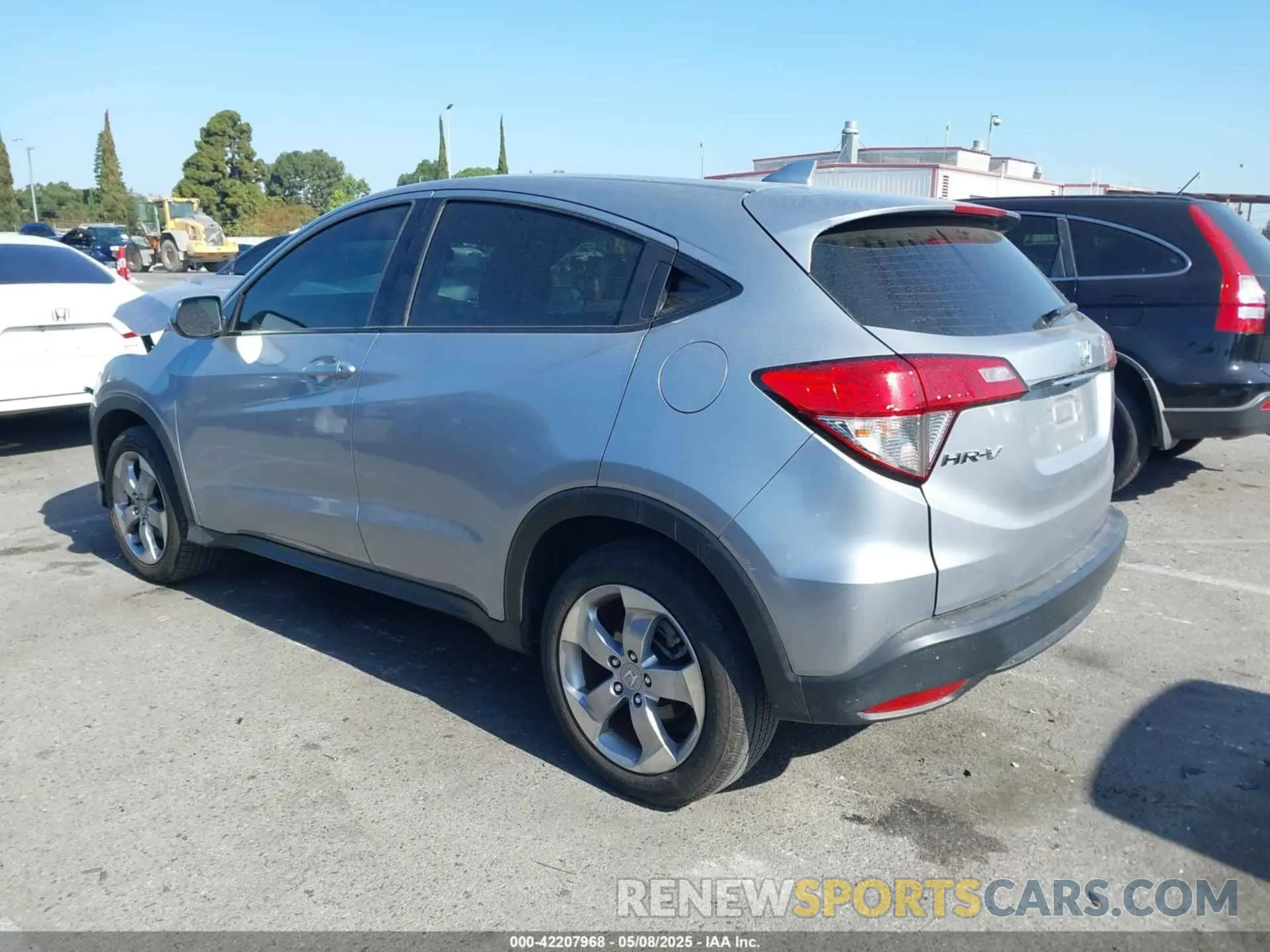 3 Photograph of a damaged car 3CZRU6H35MM756417 HONDA HR-V 2021