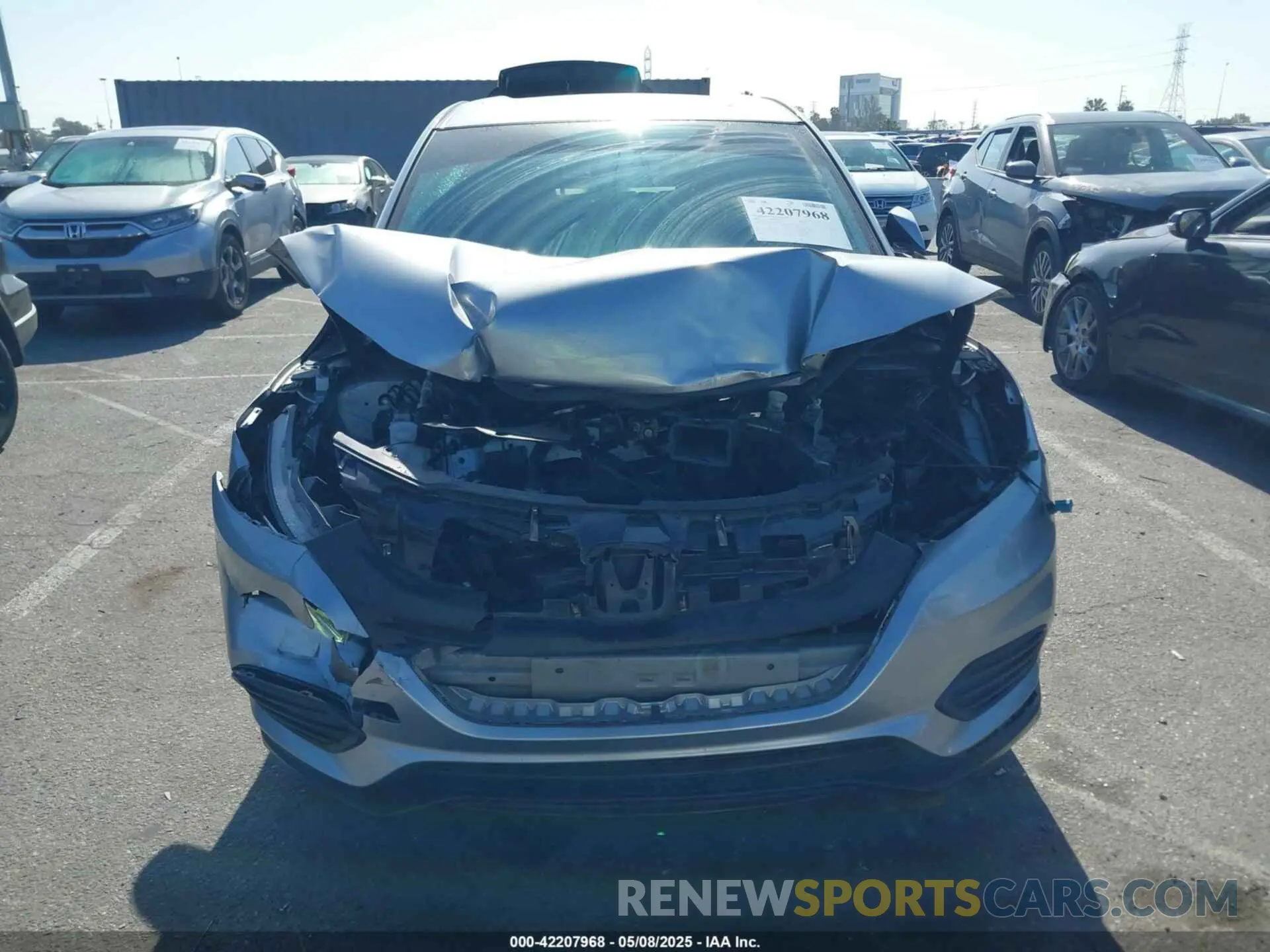 6 Photograph of a damaged car 3CZRU6H35MM756417 HONDA HR-V 2021