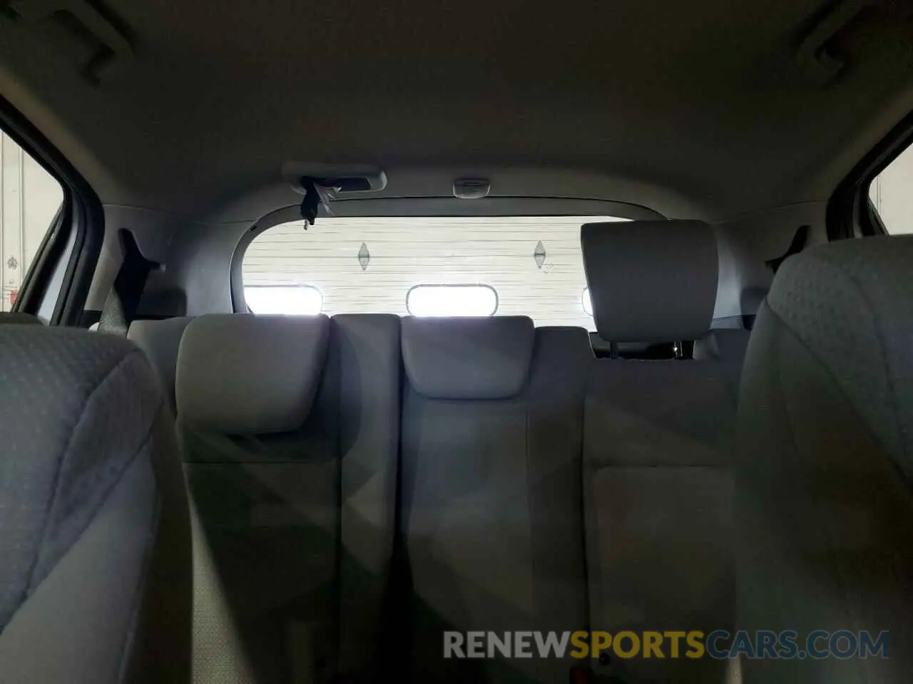 10 Photograph of a damaged car 3CZRU6H36MM739450 HONDA HR-V 2021