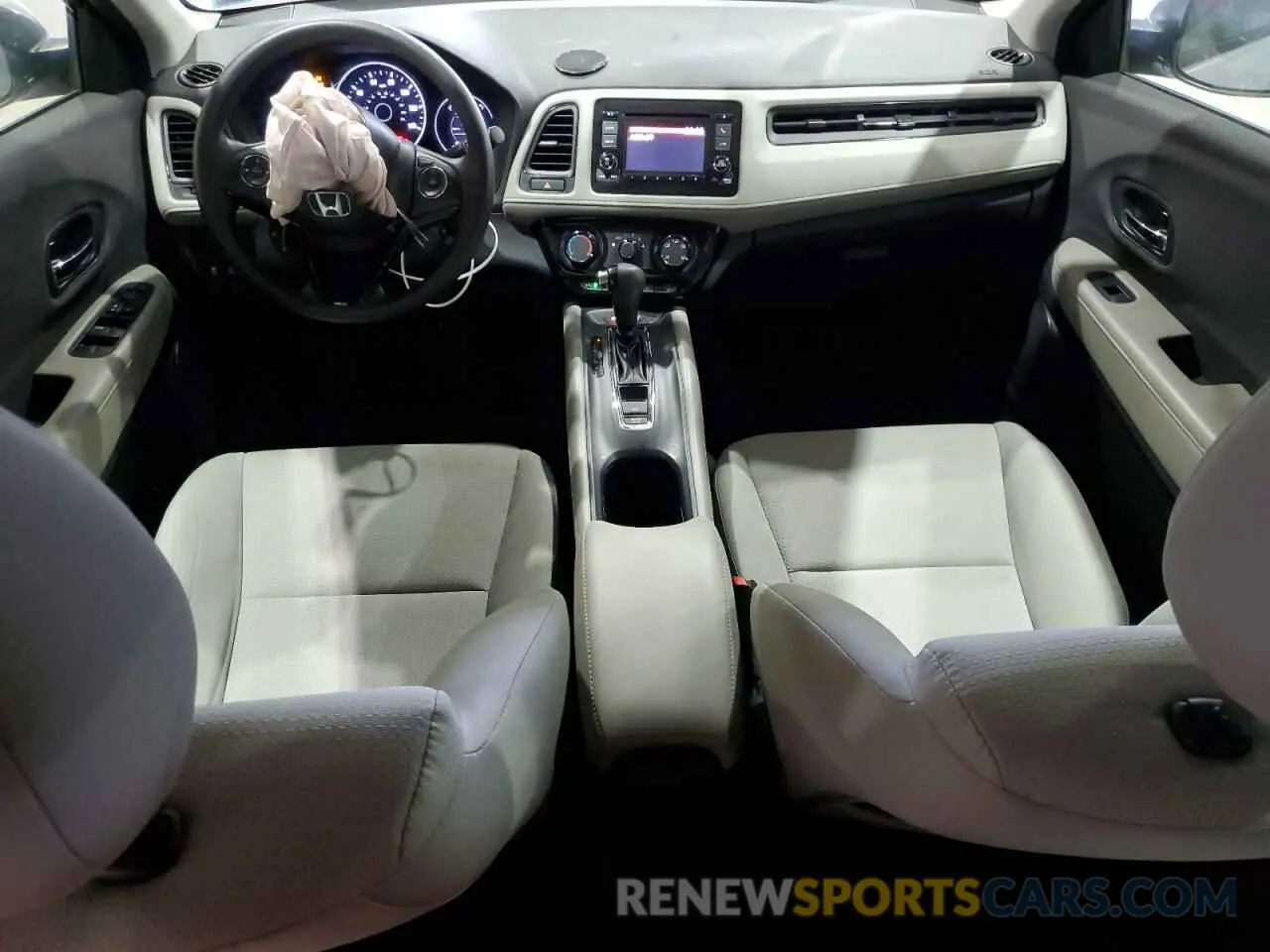 8 Photograph of a damaged car 3CZRU6H36MM739450 HONDA HR-V 2021