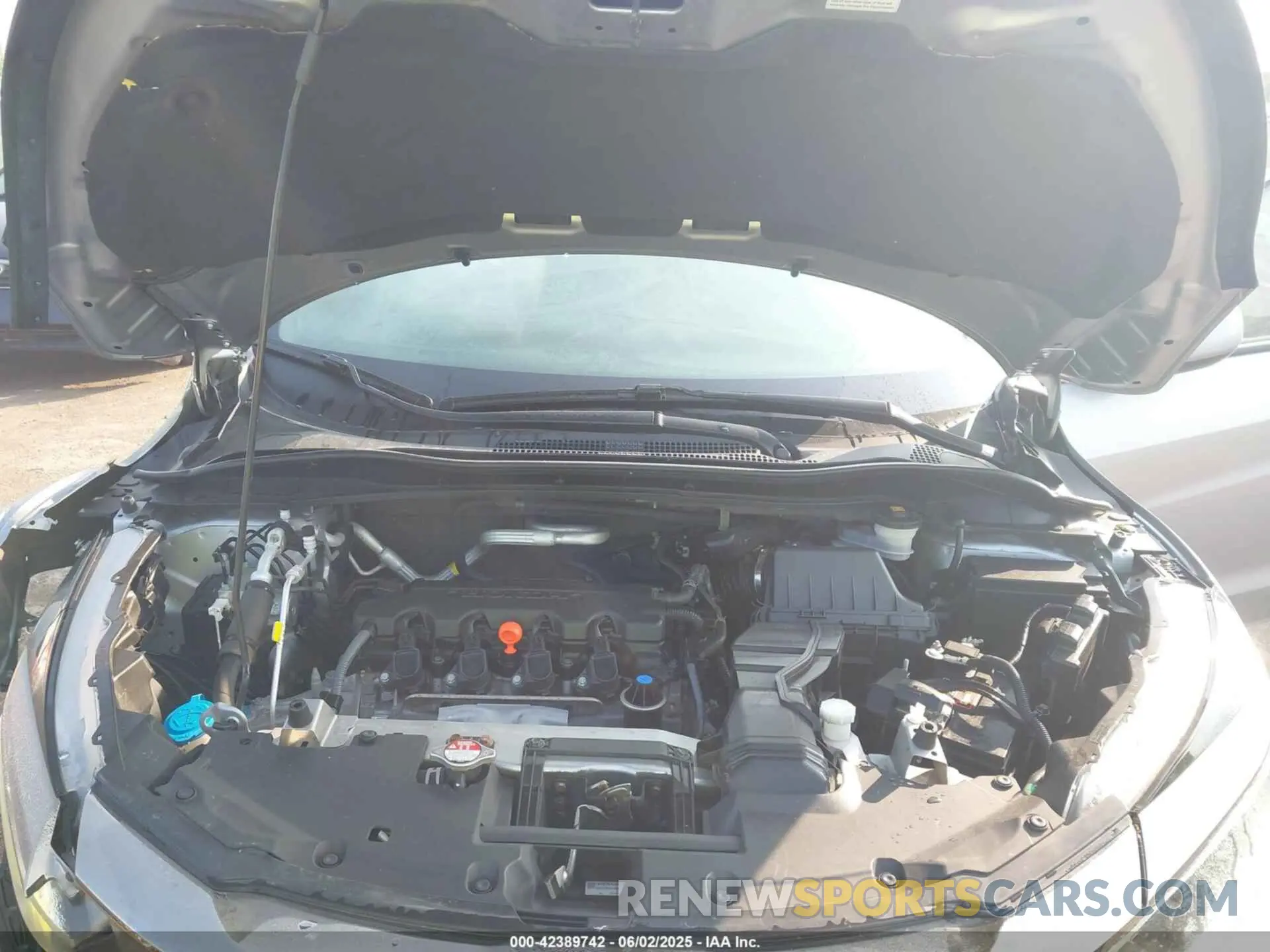 10 Photograph of a damaged car 3CZRU6H36MM739710 HONDA HR-V 2021