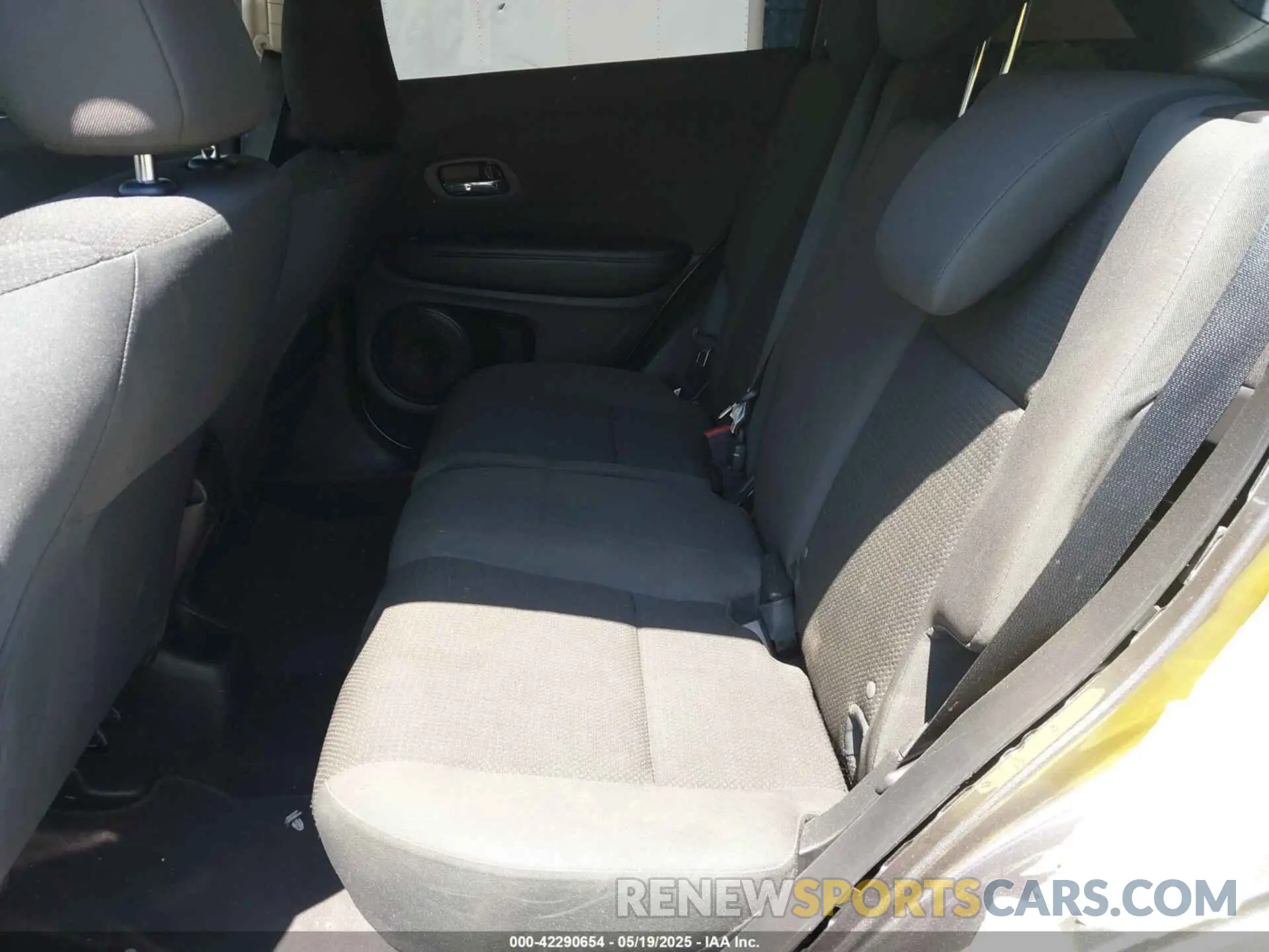 8 Photograph of a damaged car 3CZRU6H38MM747016 HONDA HR-V 2021