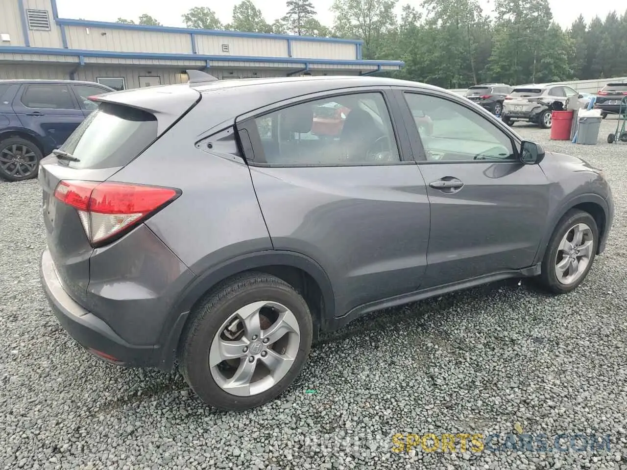3 Photograph of a damaged car 3CZRU6H39MM722738 HONDA HR-V 2021