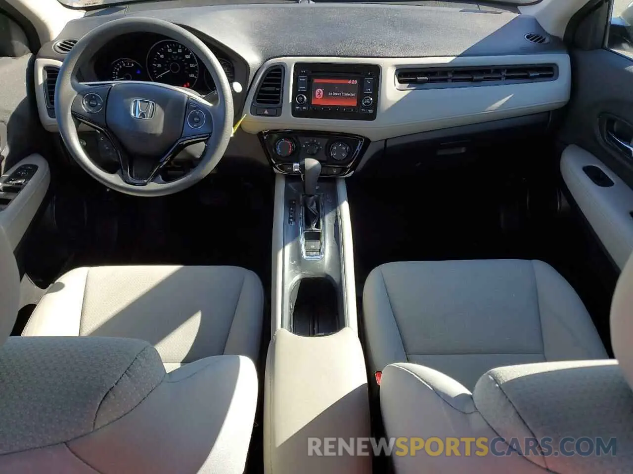 8 Photograph of a damaged car 3CZRU6H39MM723713 HONDA HR-V 2021