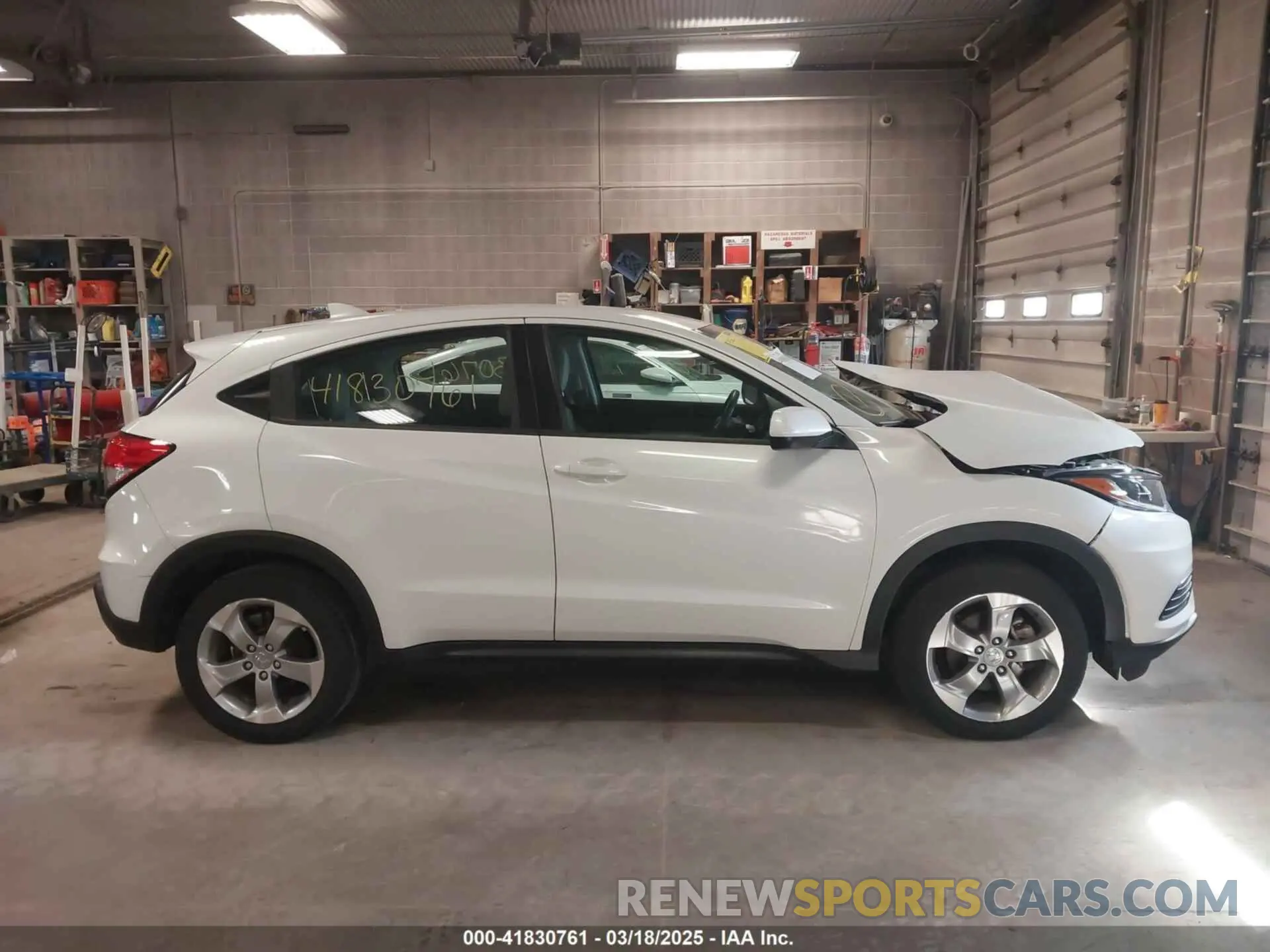 13 Photograph of a damaged car 3CZRU6H39MM734422 HONDA HR-V 2021