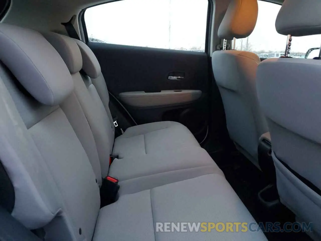 12 Photograph of a damaged car 3CZRU6H39MM737725 HONDA HR-V 2021