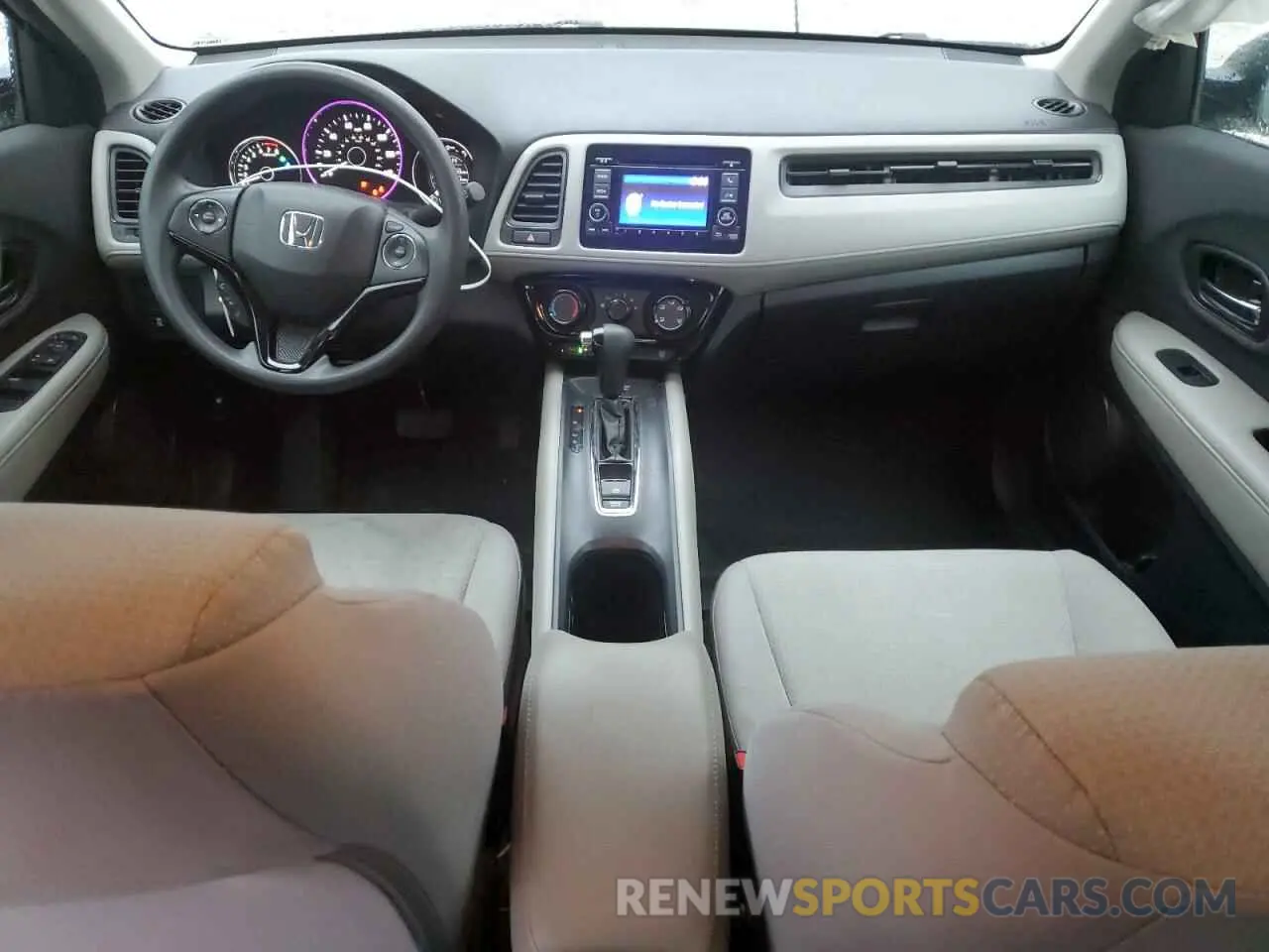 8 Photograph of a damaged car 3CZRU6H39MM737725 HONDA HR-V 2021