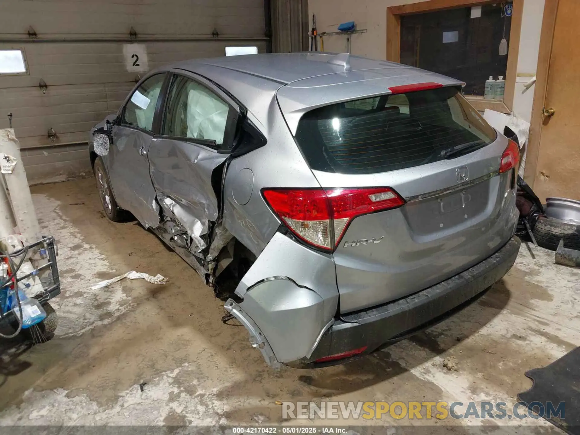 3 Photograph of a damaged car 3CZRU6H3XMM708864 HONDA HR-V 2021