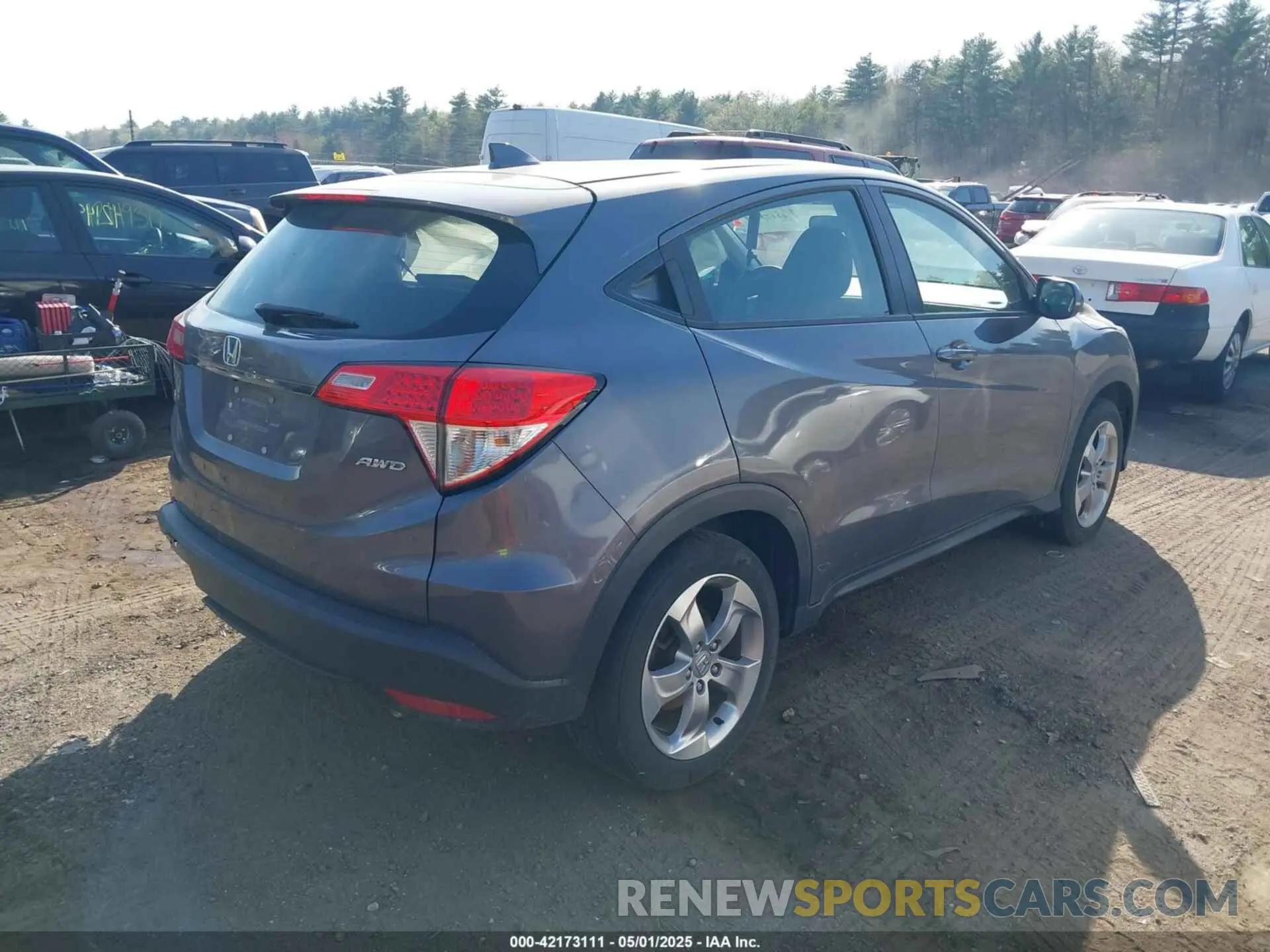4 Photograph of a damaged car 3CZRU6H3XMM755358 HONDA HR-V 2021