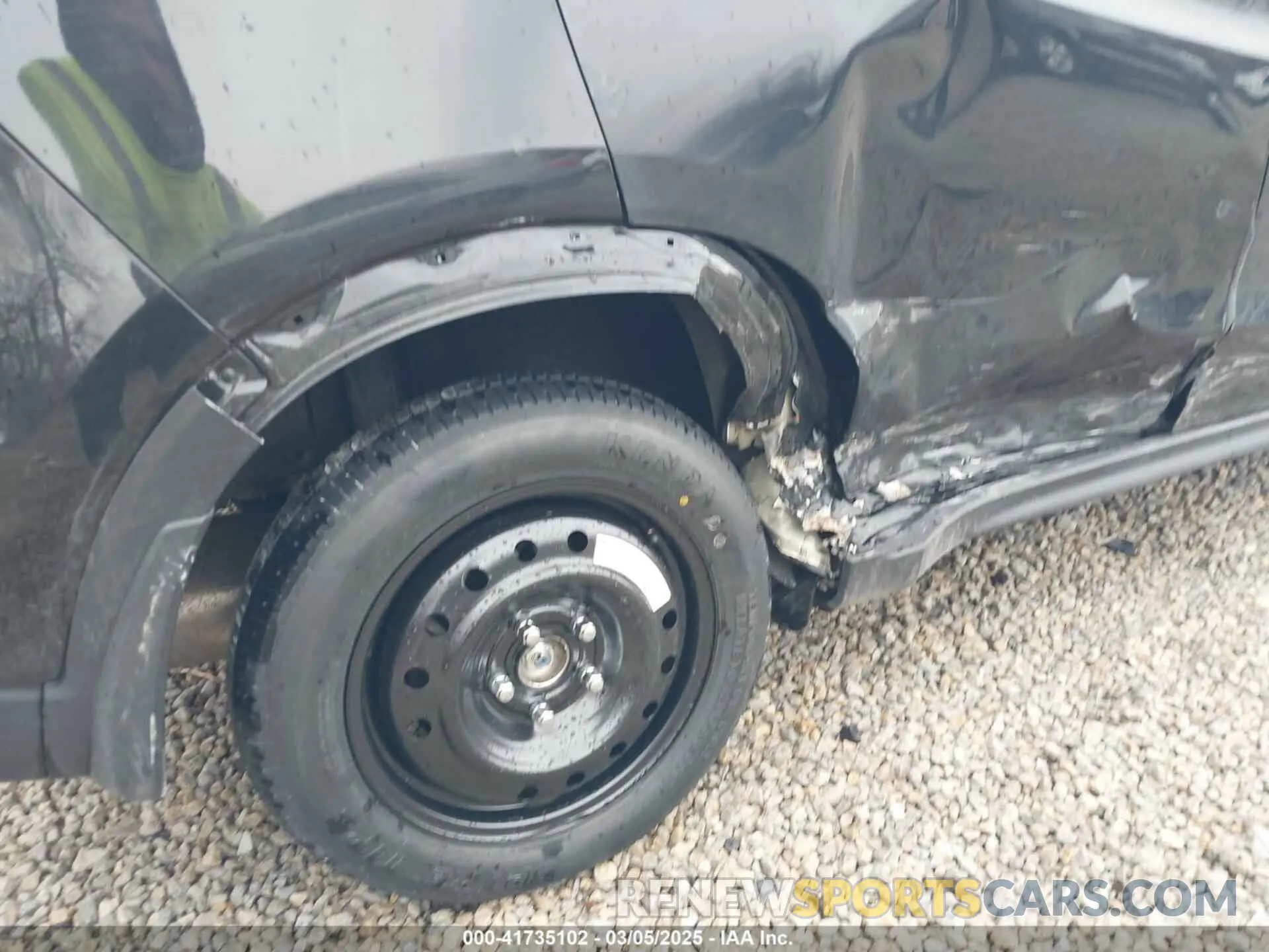18 Photograph of a damaged car 3CZRU6H50MM717686 HONDA HR-V 2021