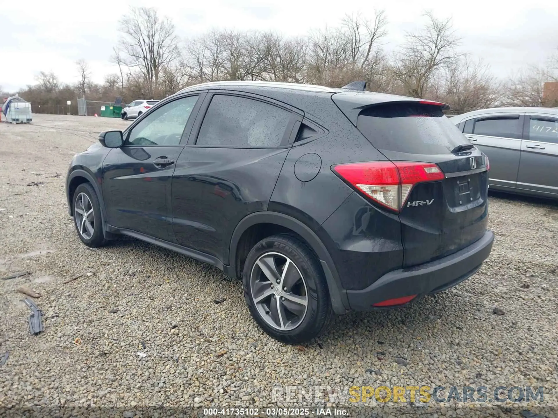 3 Photograph of a damaged car 3CZRU6H50MM717686 HONDA HR-V 2021