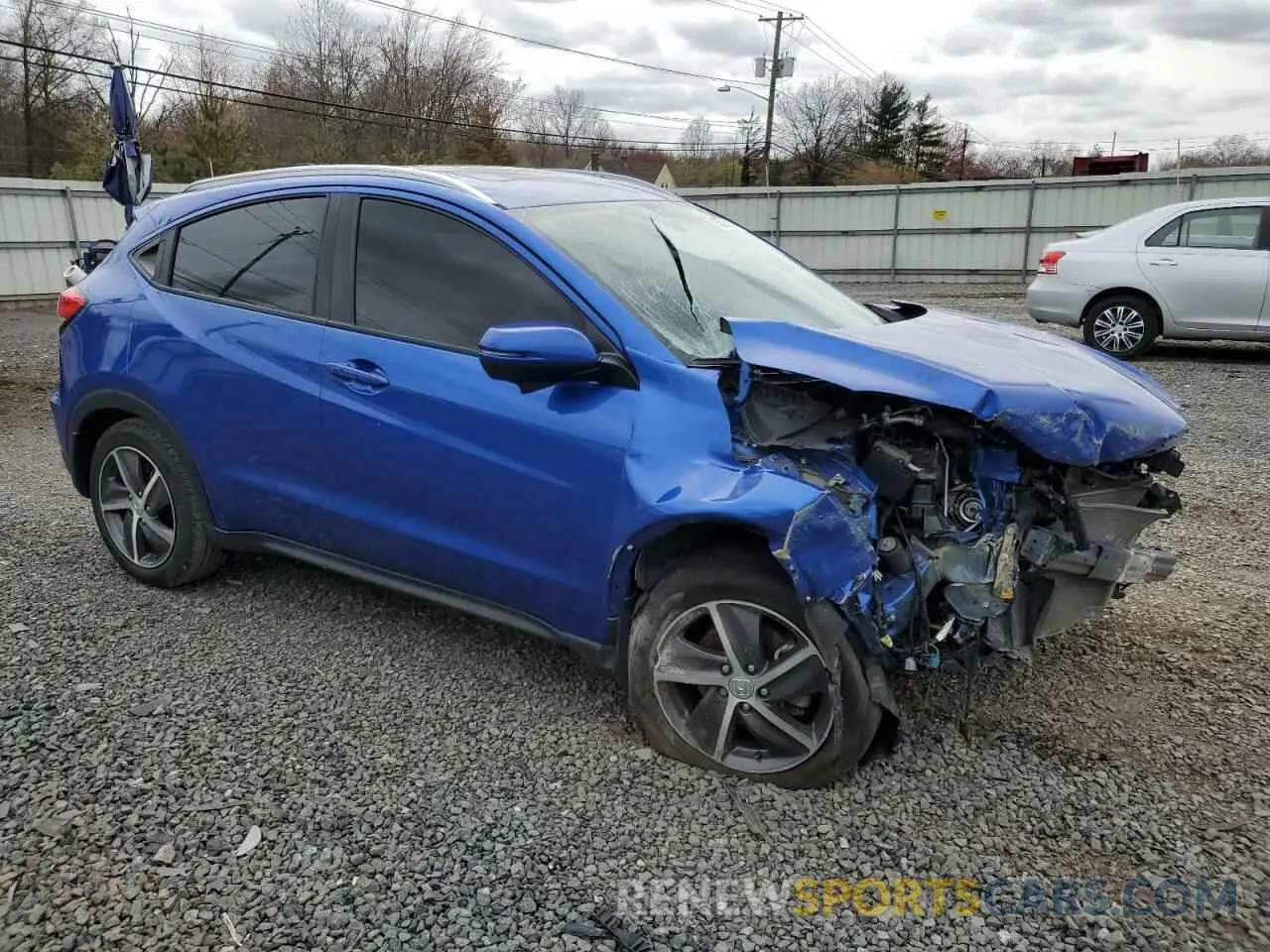 4 Photograph of a damaged car 3CZRU6H50MM733628 HONDA HR-V 2021