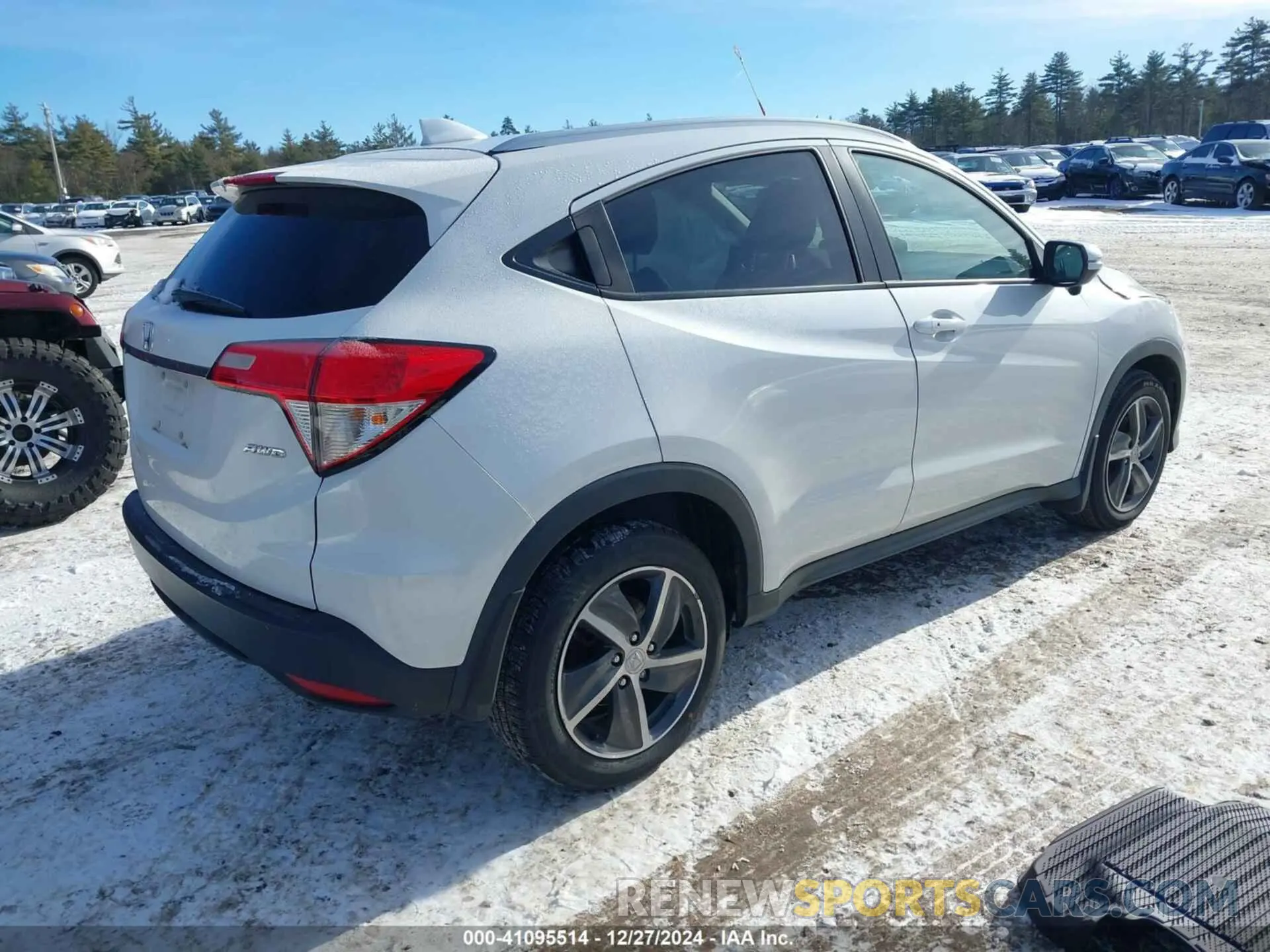 4 Photograph of a damaged car 3CZRU6H51MM720287 HONDA HR-V 2021