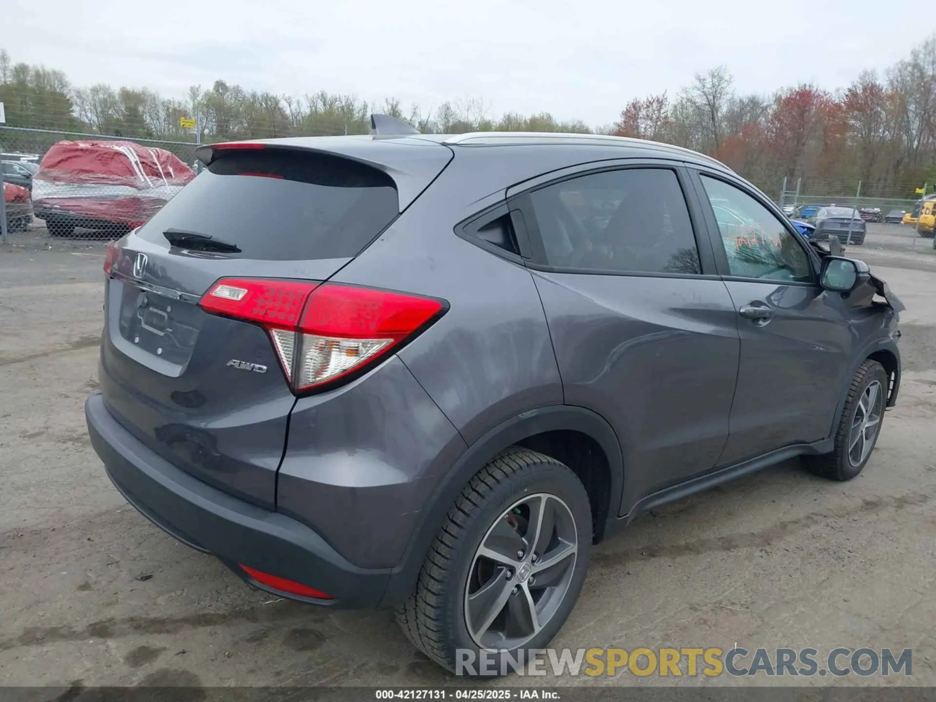4 Photograph of a damaged car 3CZRU6H51MM720595 HONDA HR-V 2021