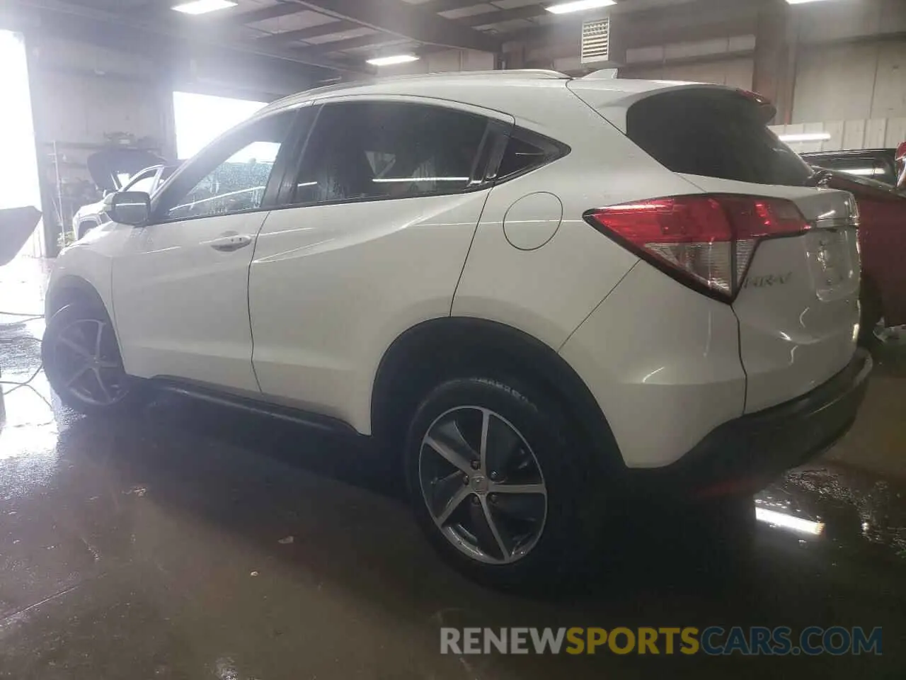 2 Photograph of a damaged car 3CZRU6H51MM743021 HONDA HR-V 2021