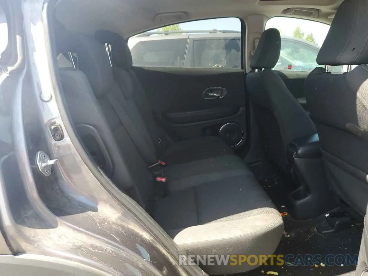 11 Photograph of a damaged car 3CZRU6H52MM713199 HONDA HR-V 2021